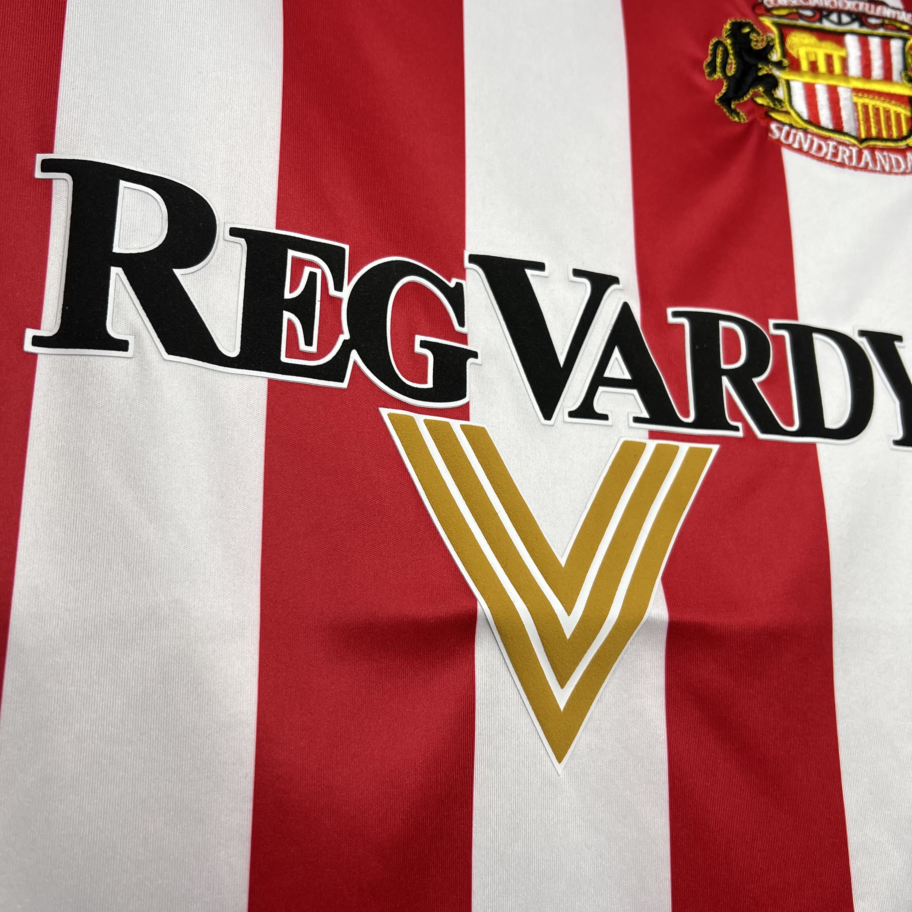 AlphaJersey-Retro Sunderland 2005-06 Home Stadium Jersey