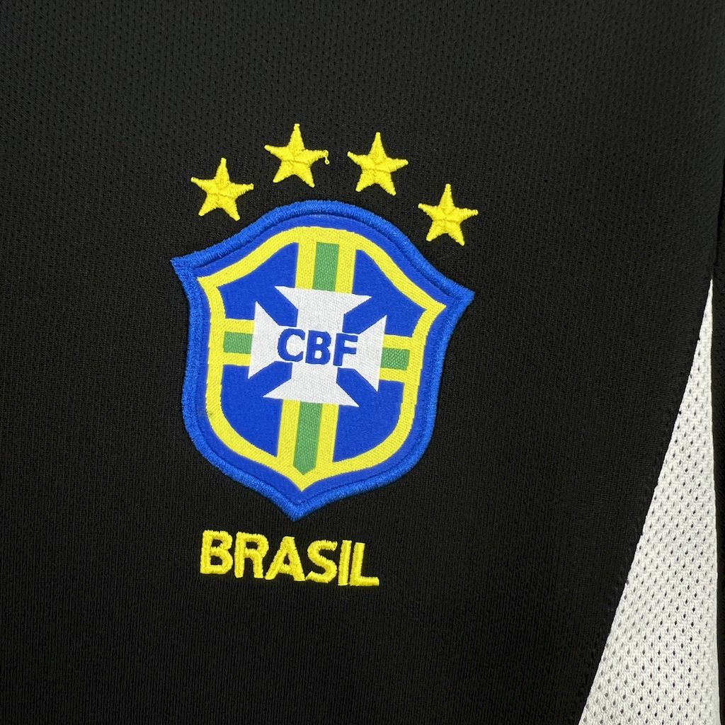 AlphaJersey-Retro Brazil 2002 Black Goalkeeper Jersey