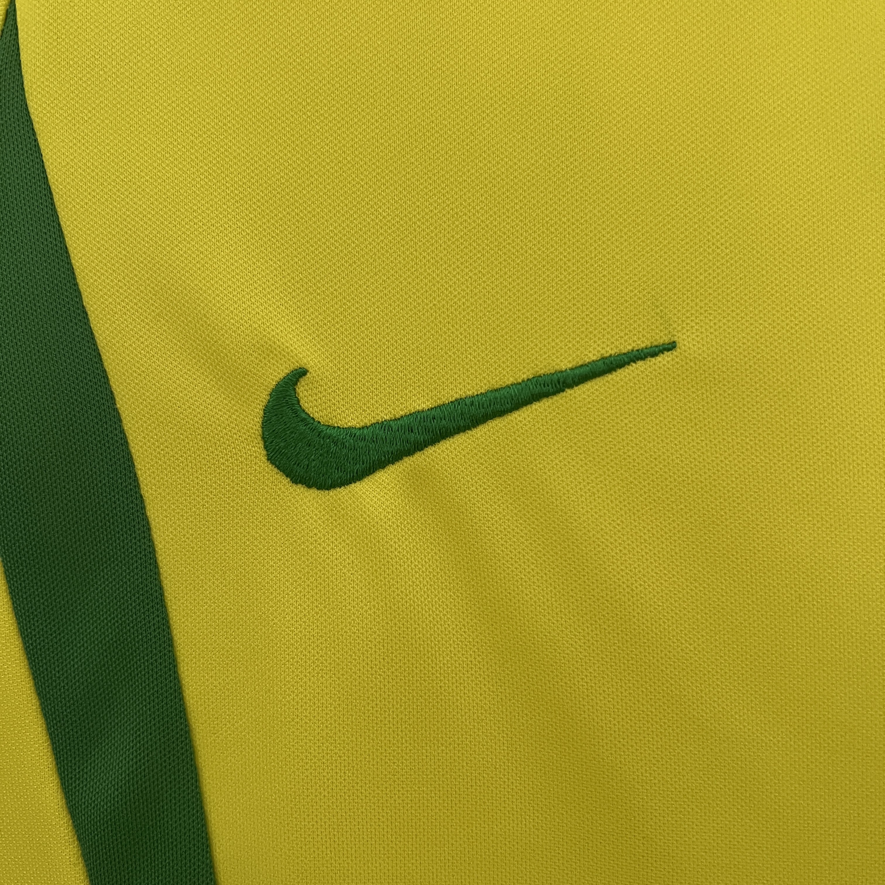 AlphaJersey-Retro Brazil 2002 Home Stadium Kids Kit