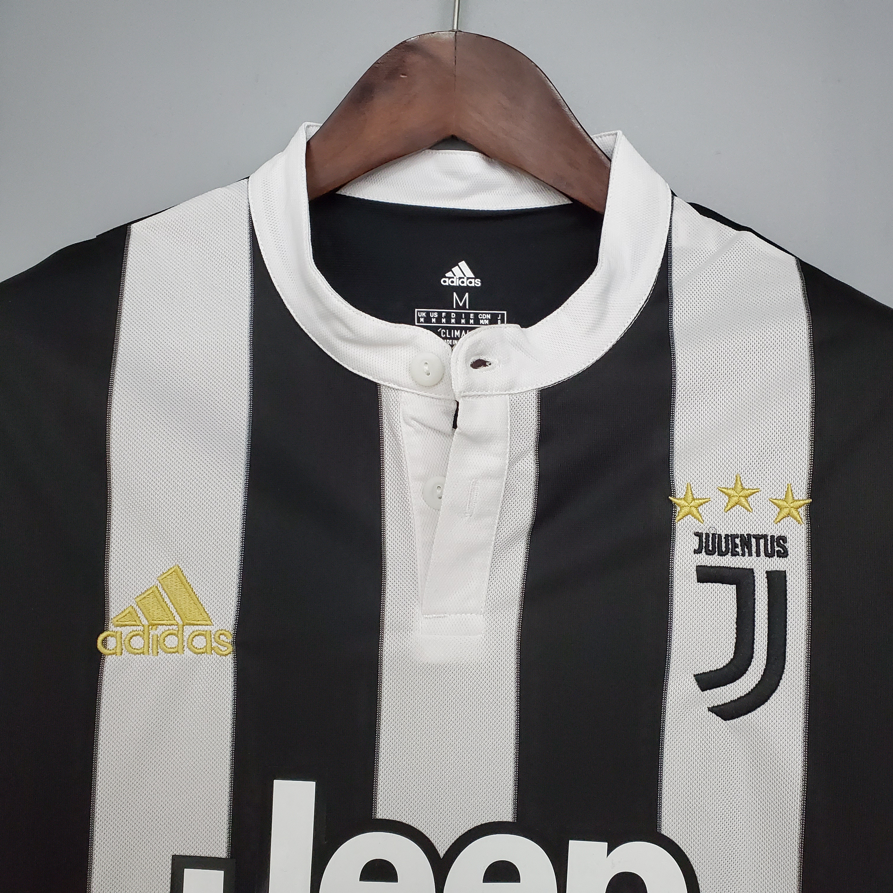 AlphaJersey-Retro Juventus 2017-18 Home Stadium Jersey