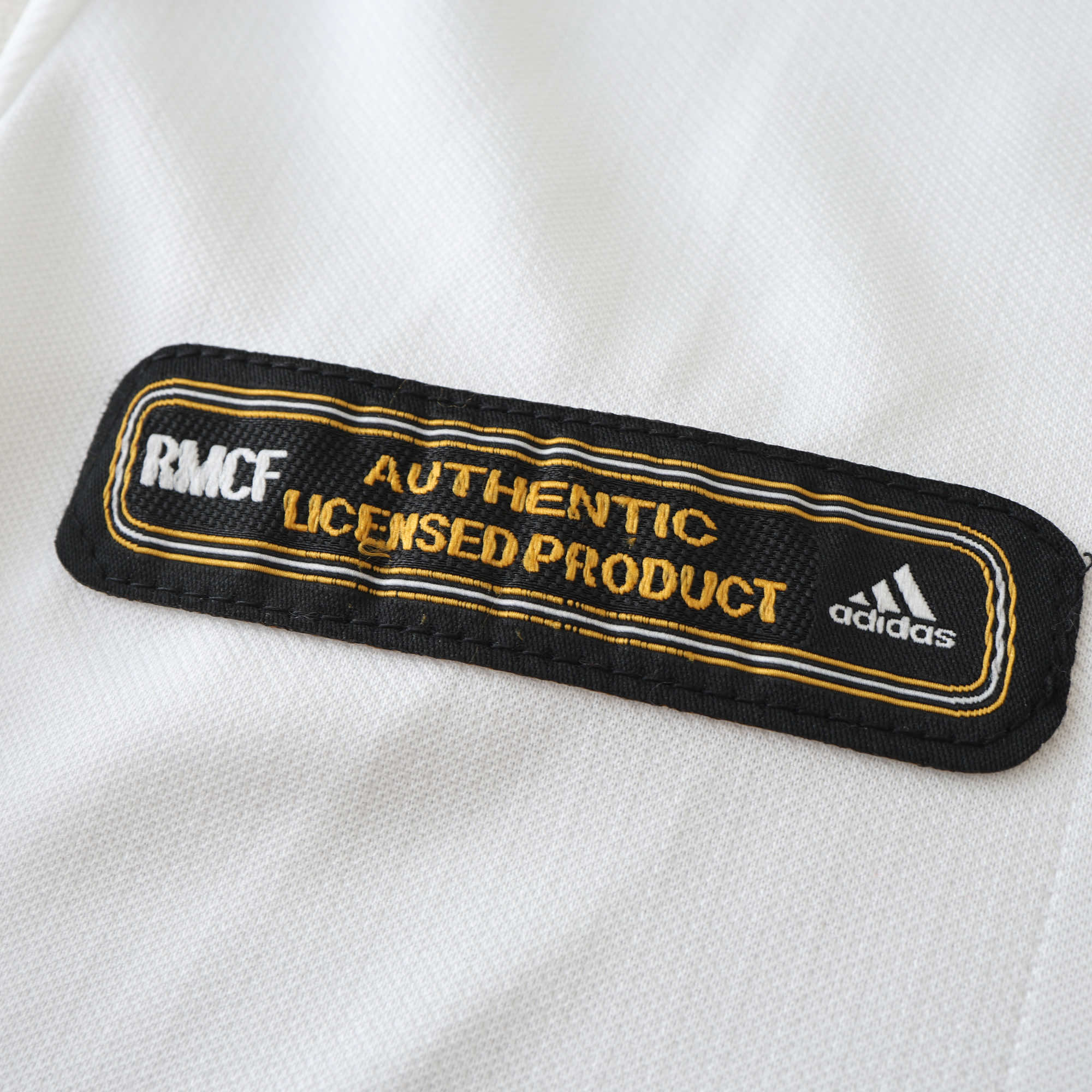 AlphaJersey-Retro Real Madrid 2001-02 Home Jersey