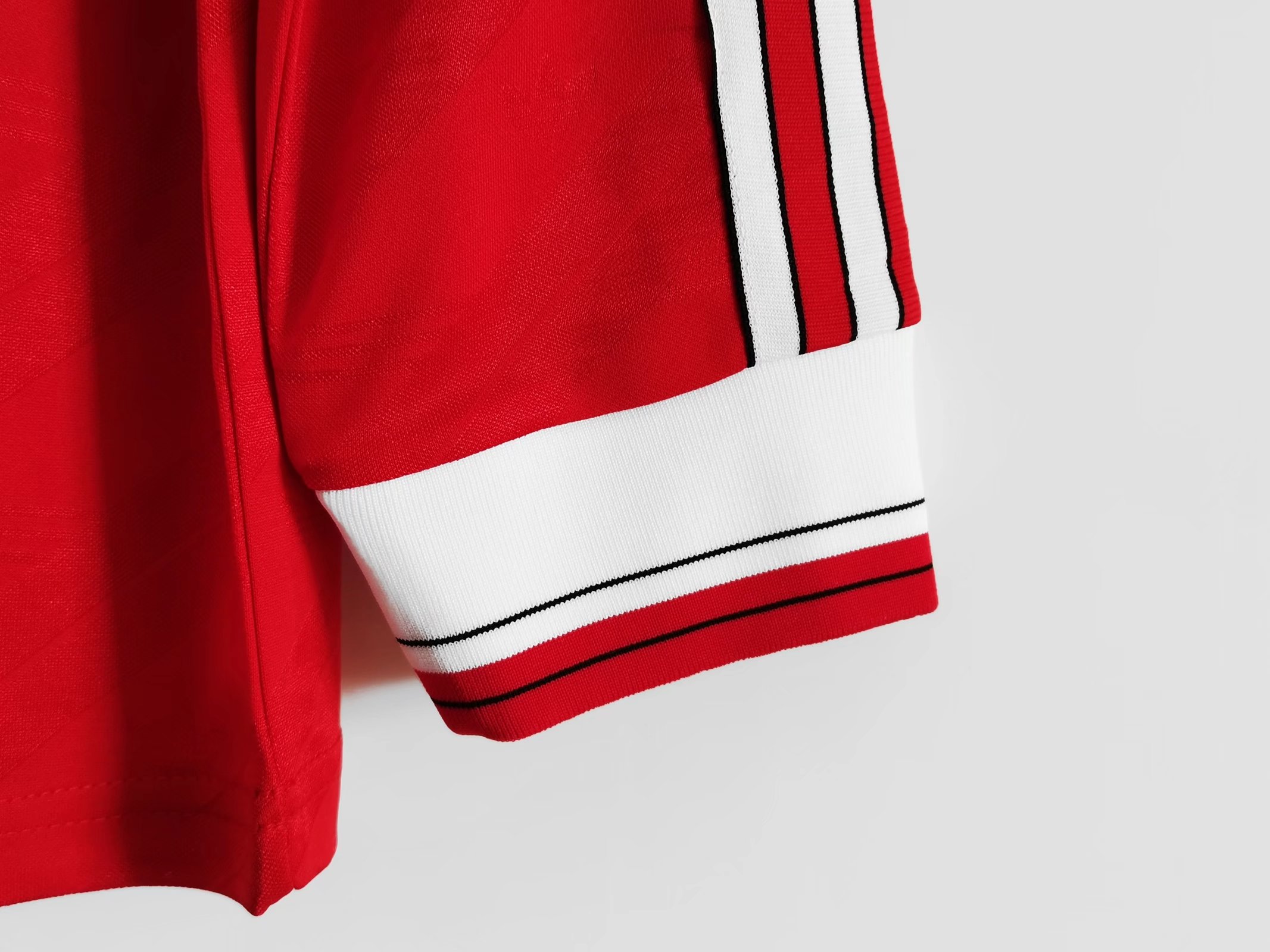 AlphaJersey-Retro Manchester United 86-88 Home Long Sleeve Jersey