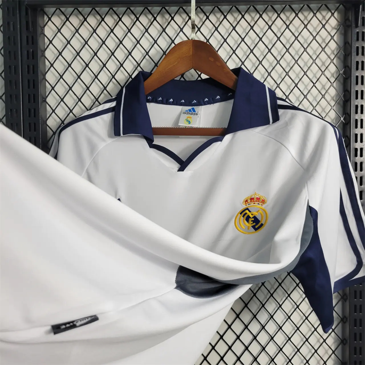 Socce Jerseys-topleaguejerseys.com