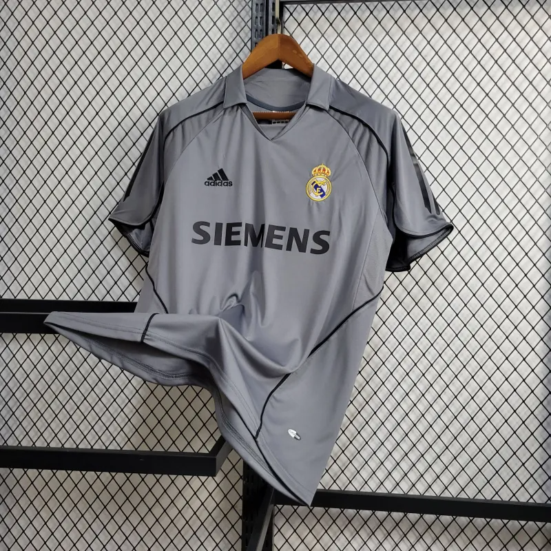 AlphaJersey-Retro Real Madrid 05-06 Third Jersey
