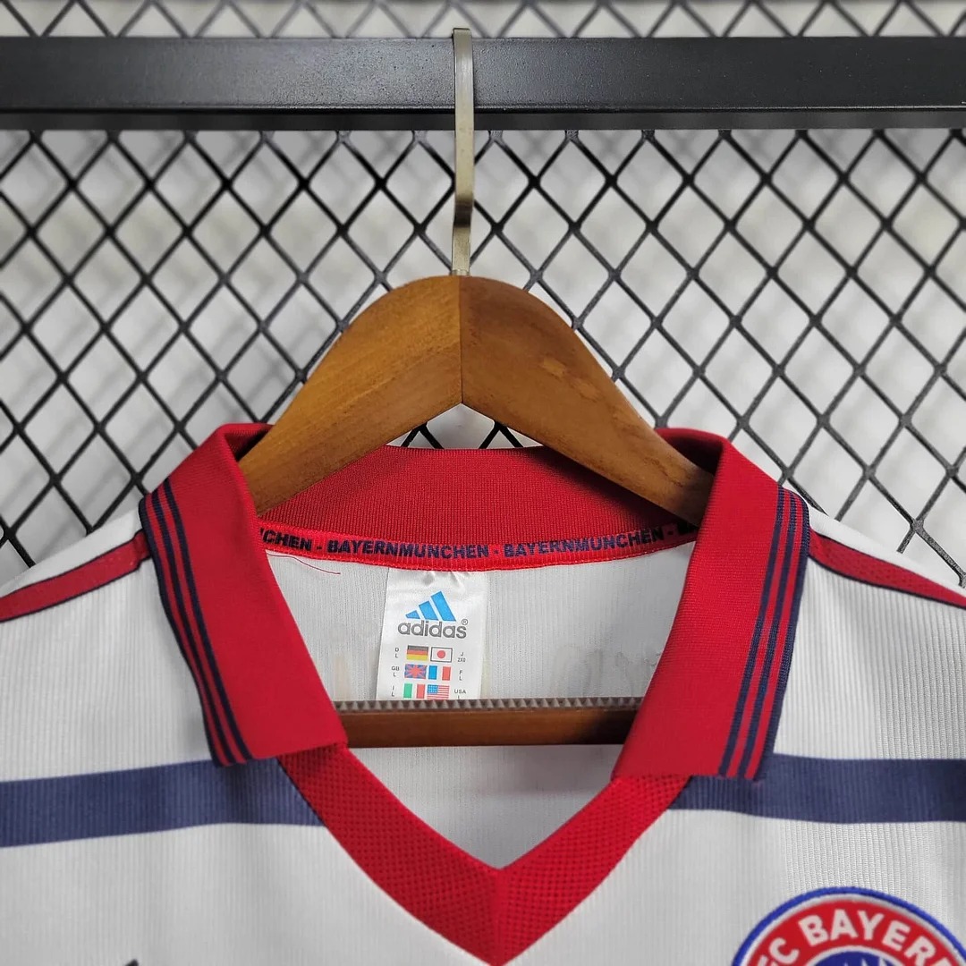 AlphaJersey-Retro Bayern Munich 1998-00 Away Jersey