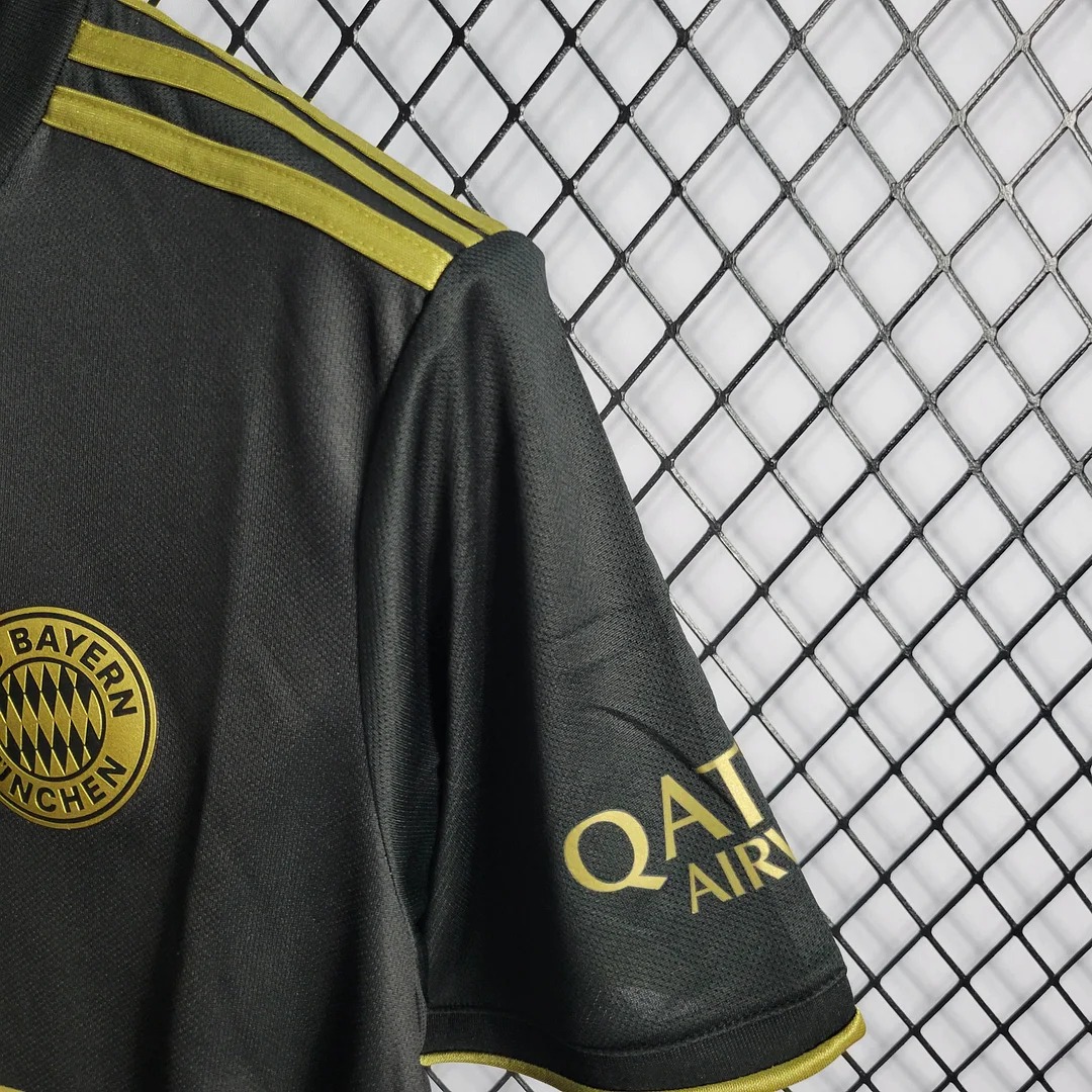 AlphaJersey-Retro Bayern Munich 21-22 Away Stadium Jersey