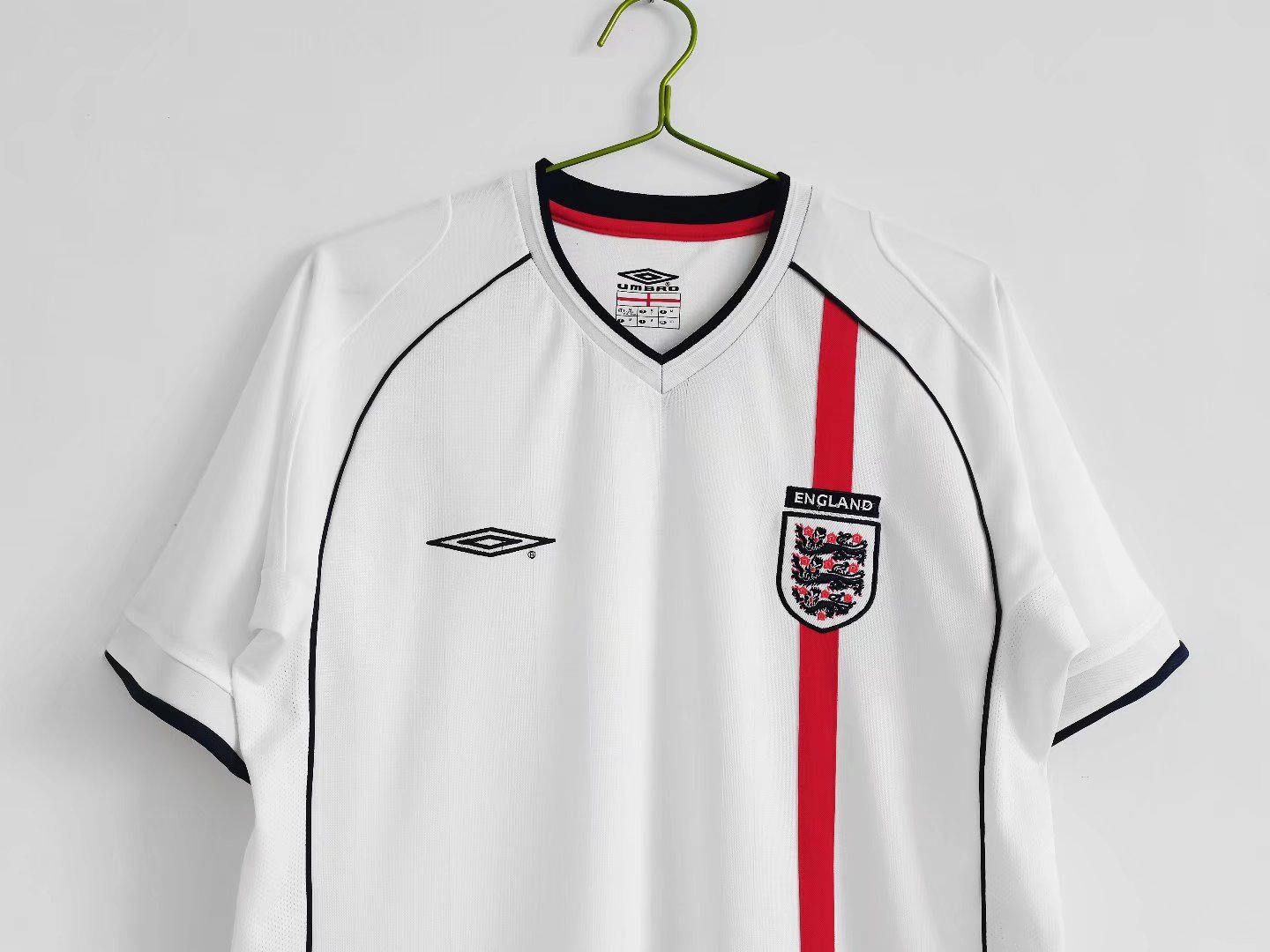 AlphaJersey-Retro England 2002 Home Stadium Jersey