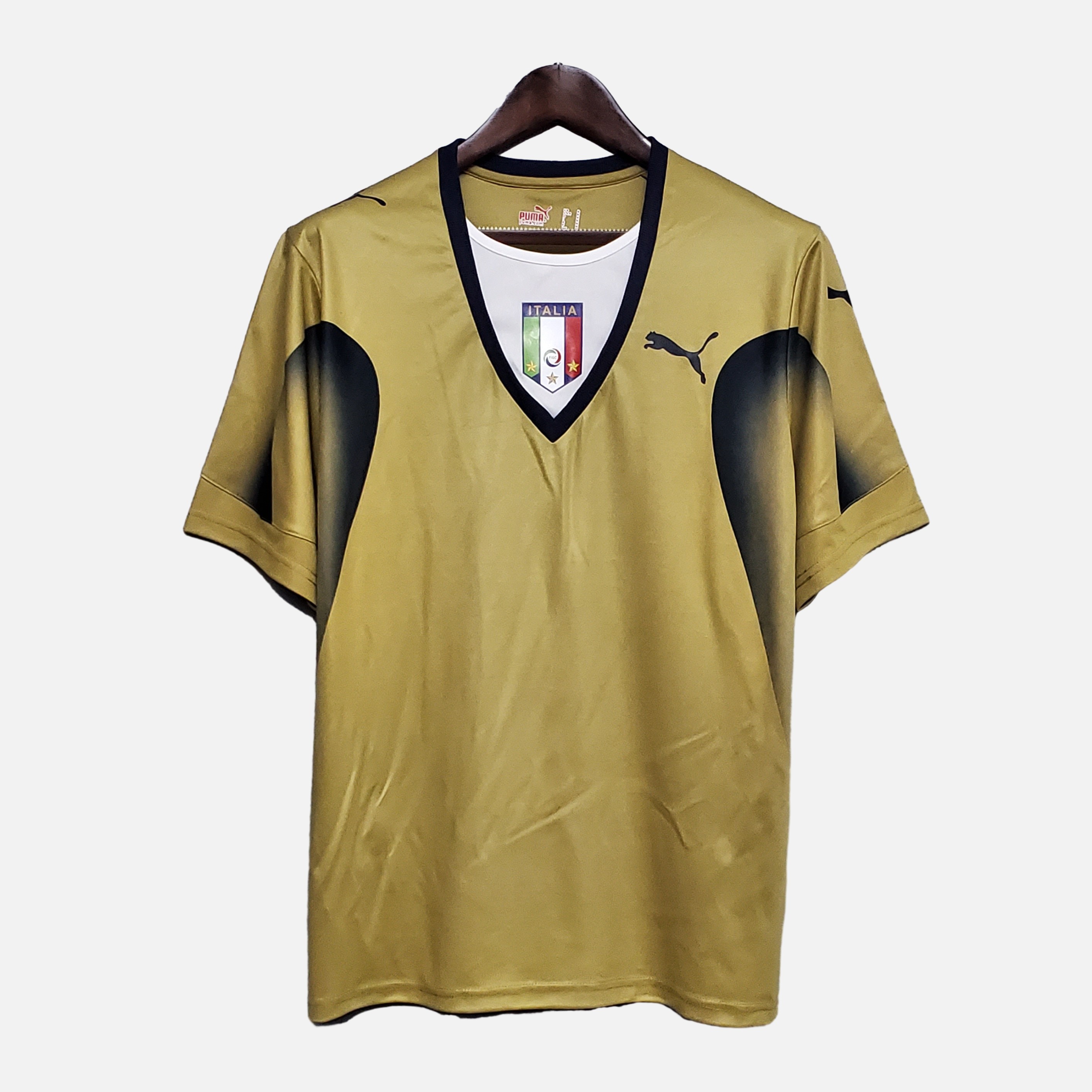 AlphaJersey-Retro Italy 2006 Golden Goalkeeper Jersey