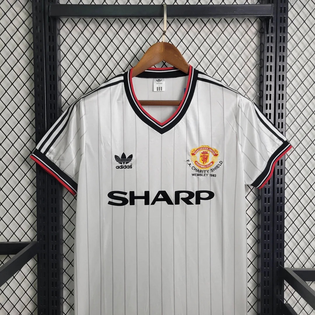 AlphaJersey-Retro Manchester United 82-83 Away Jersey