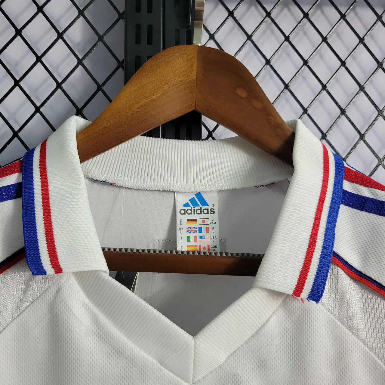 Socce Jerseys-topleaguejerseys.com
