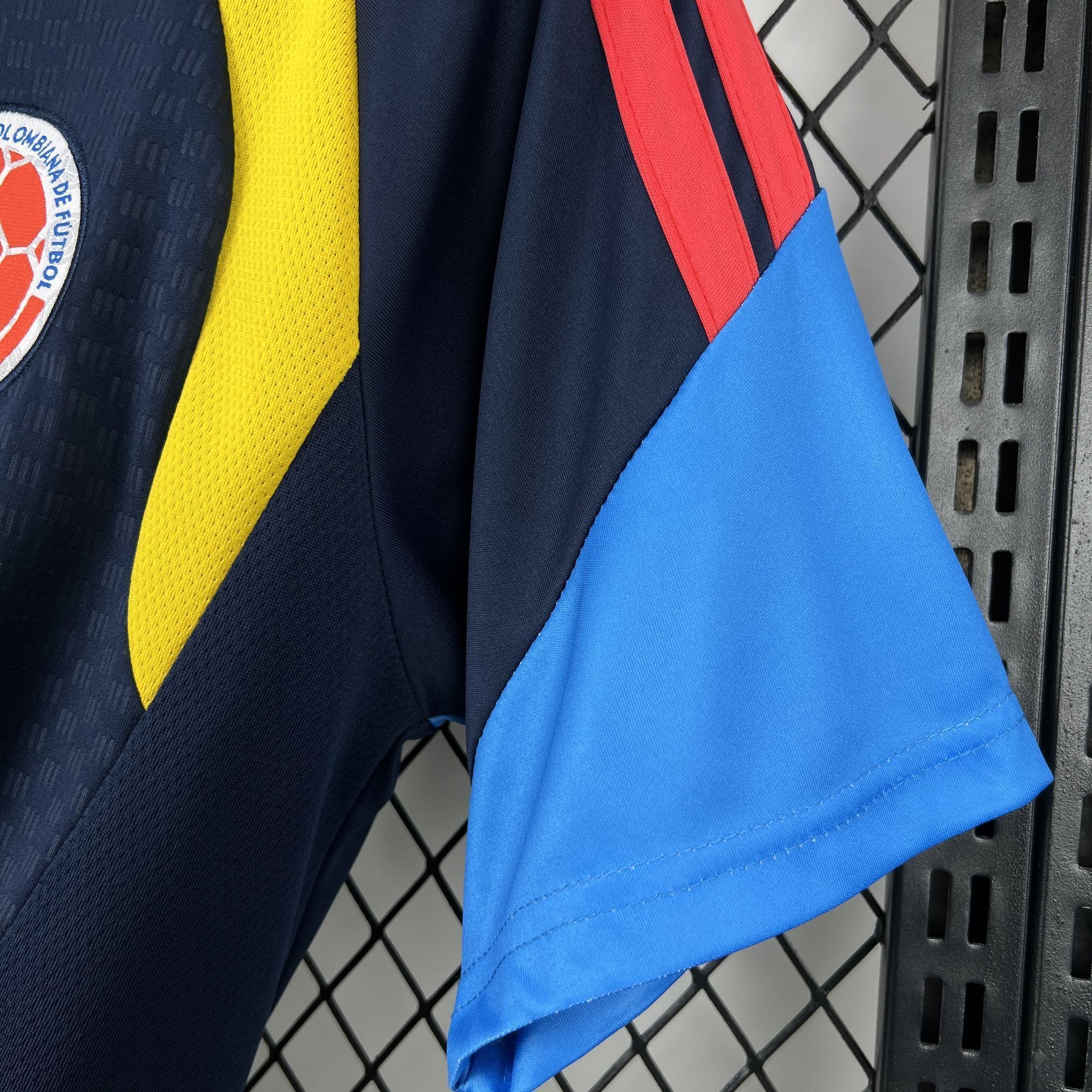 Socce Jerseys-topleaguejerseys.com