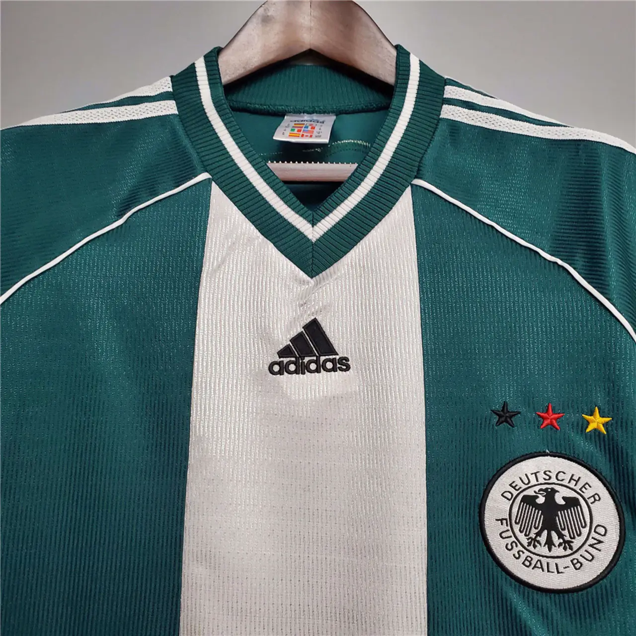 Socce Jerseys-topleaguejerseys.com