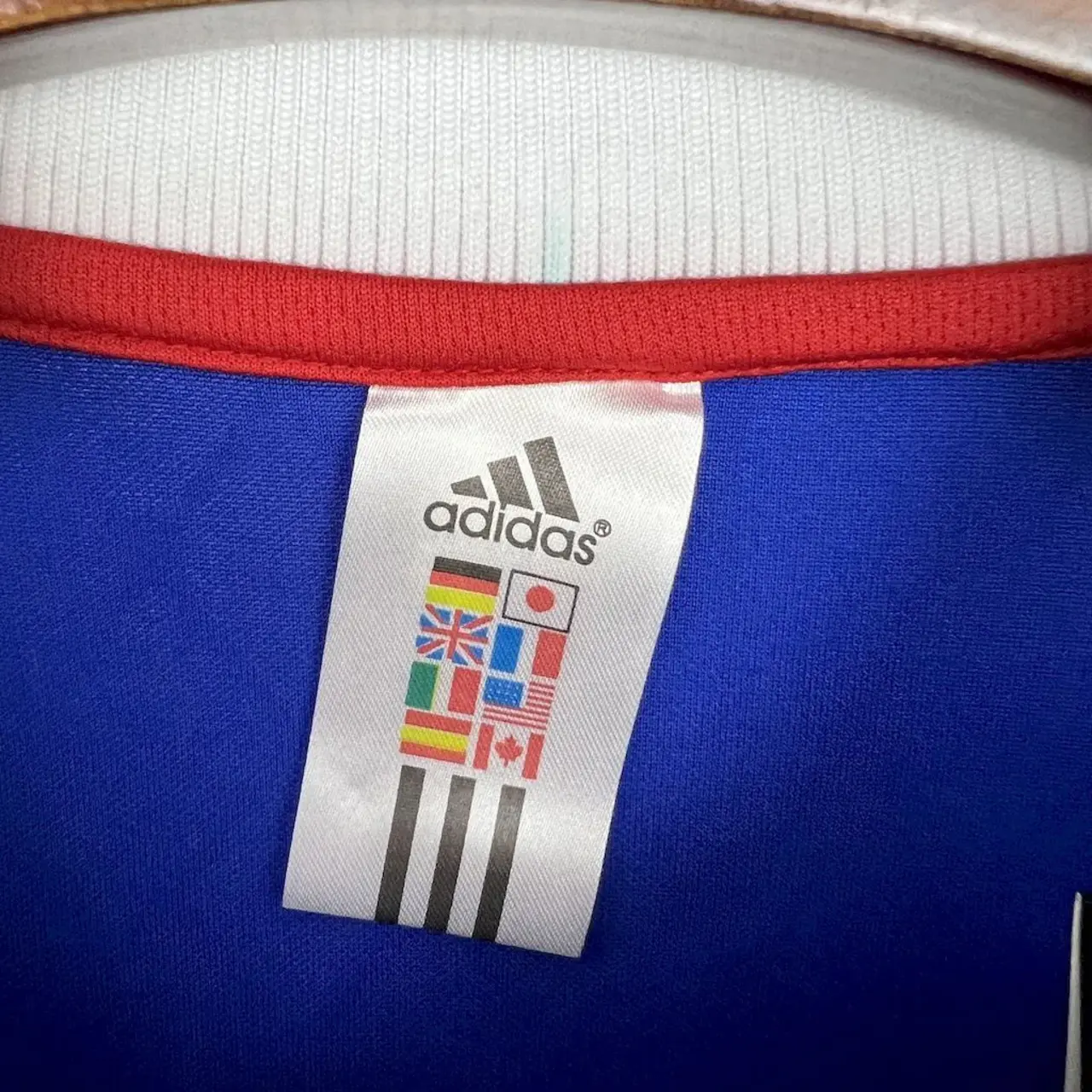 Socce Jerseys-topleaguejerseys.com