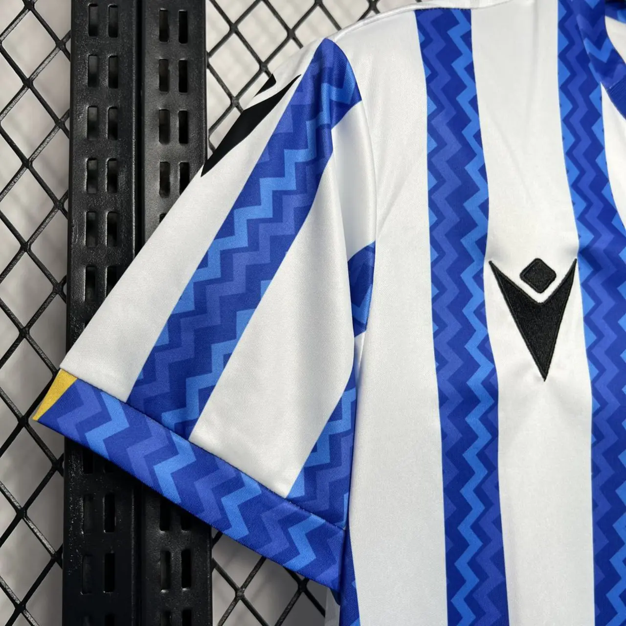 Socce Jerseys-topleaguejerseys.com