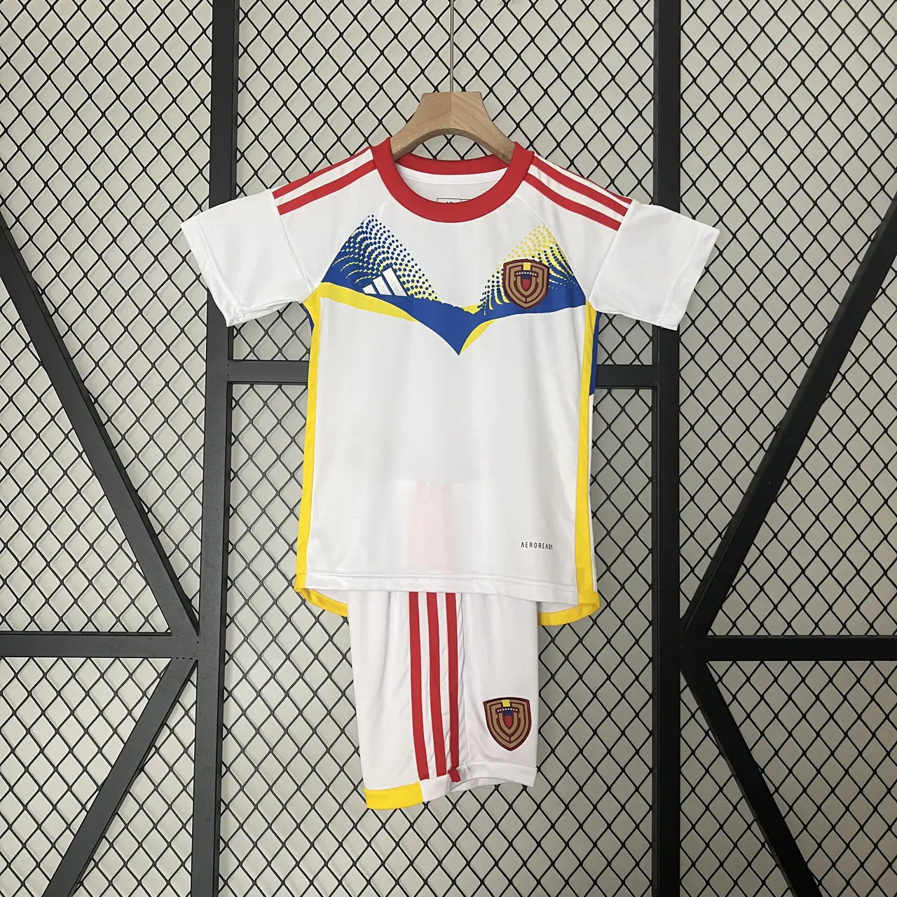 Socce Jerseys-topleaguejerseys.com