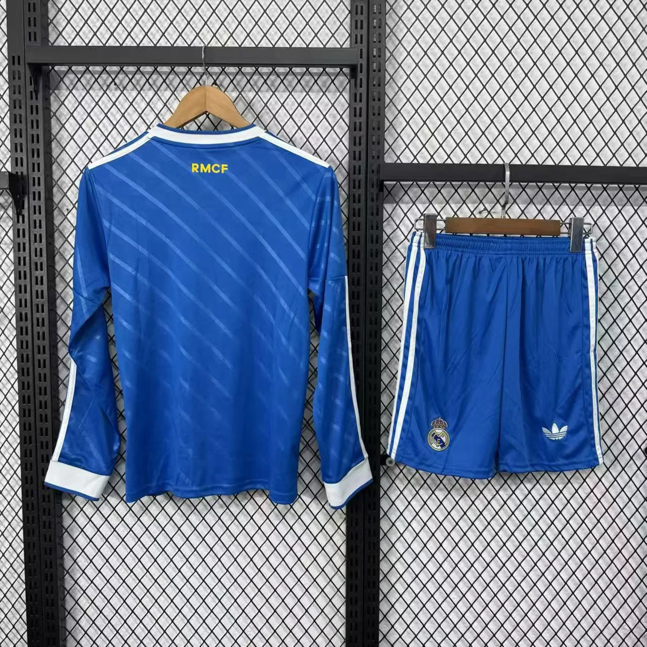 Socce Jerseys-topleaguejerseys.com