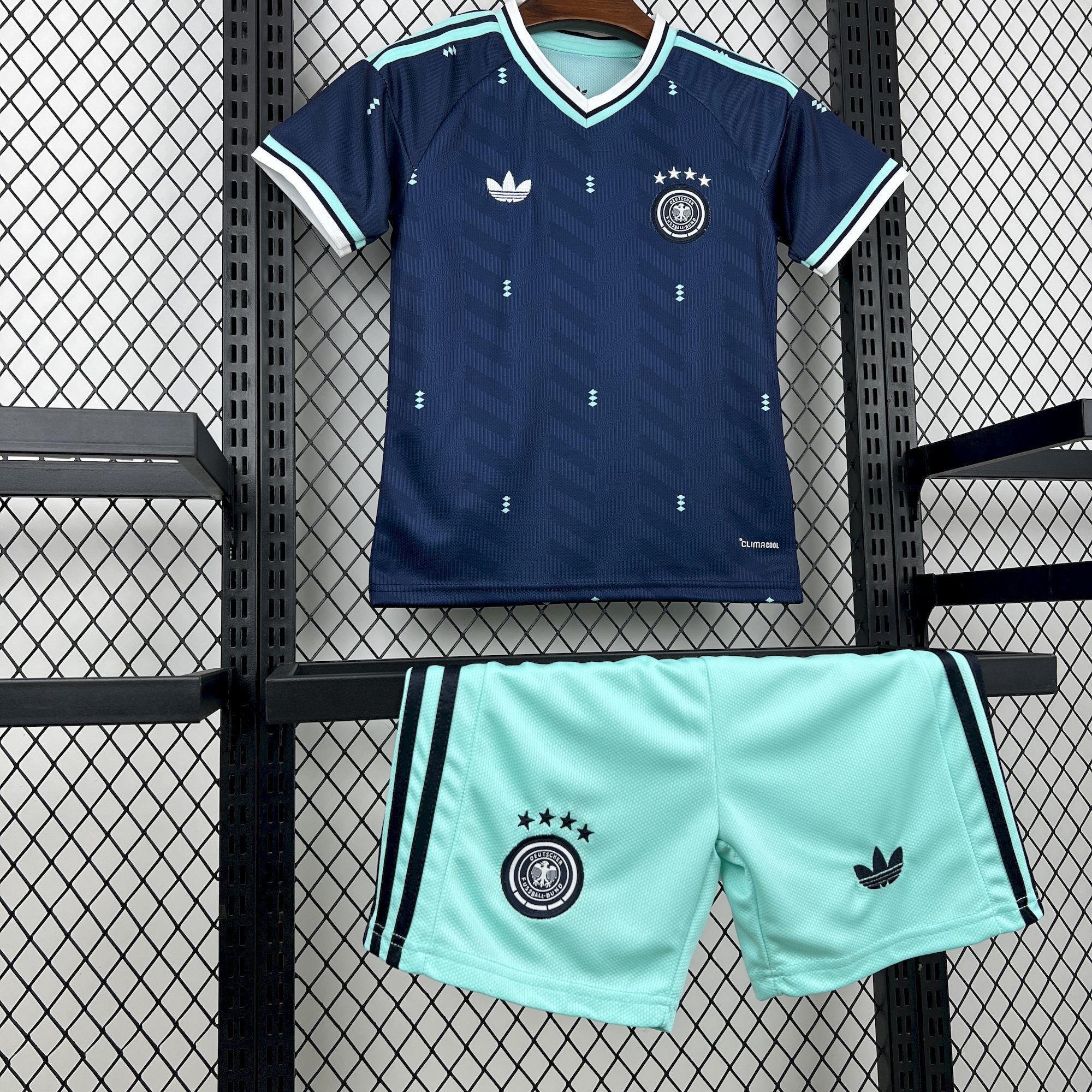 Socce Jerseys-topleaguejerseys.com