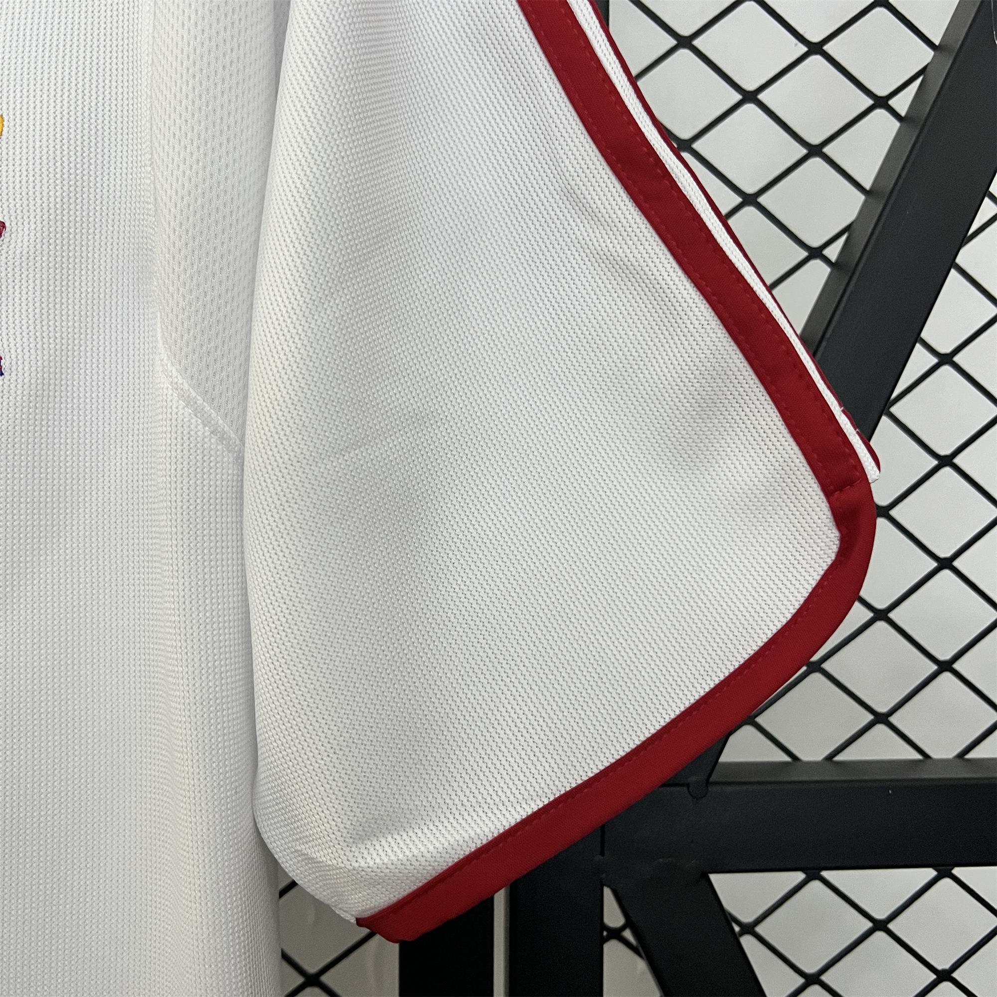 AlphaJersey-Retro Spain 2000 Away Jersey
