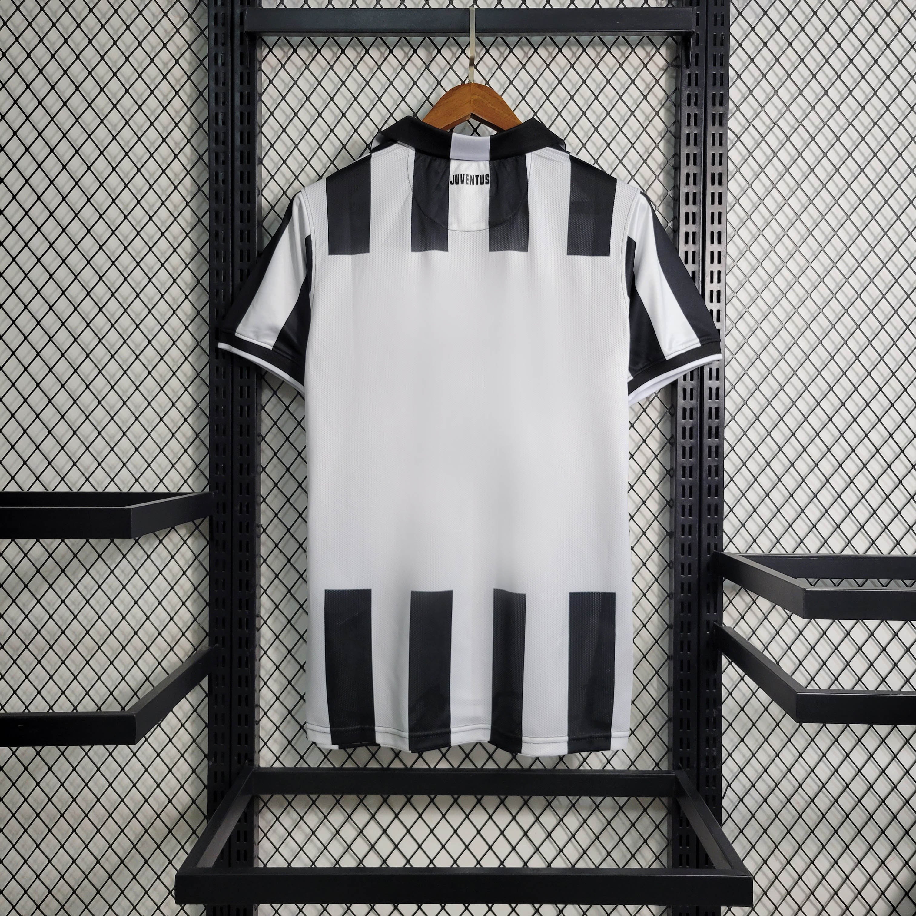 AlphaJersey-Retro Juventus 2014-15 Home Stadium Jersey