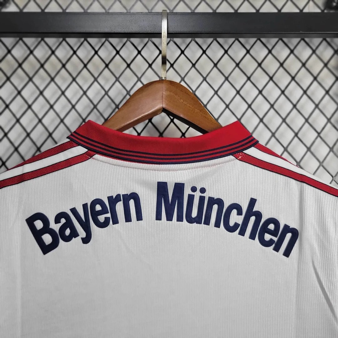 AlphaJersey-Retro Bayern Munich 1998-00 Away Jersey
