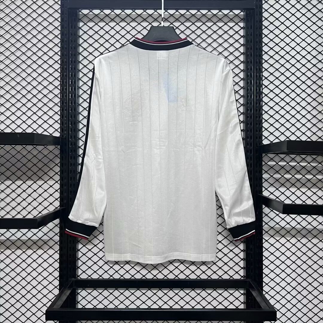 AlphaJersey-Retro Manchester United 82-84 Away Long Sleeve Jersey League Cup Final