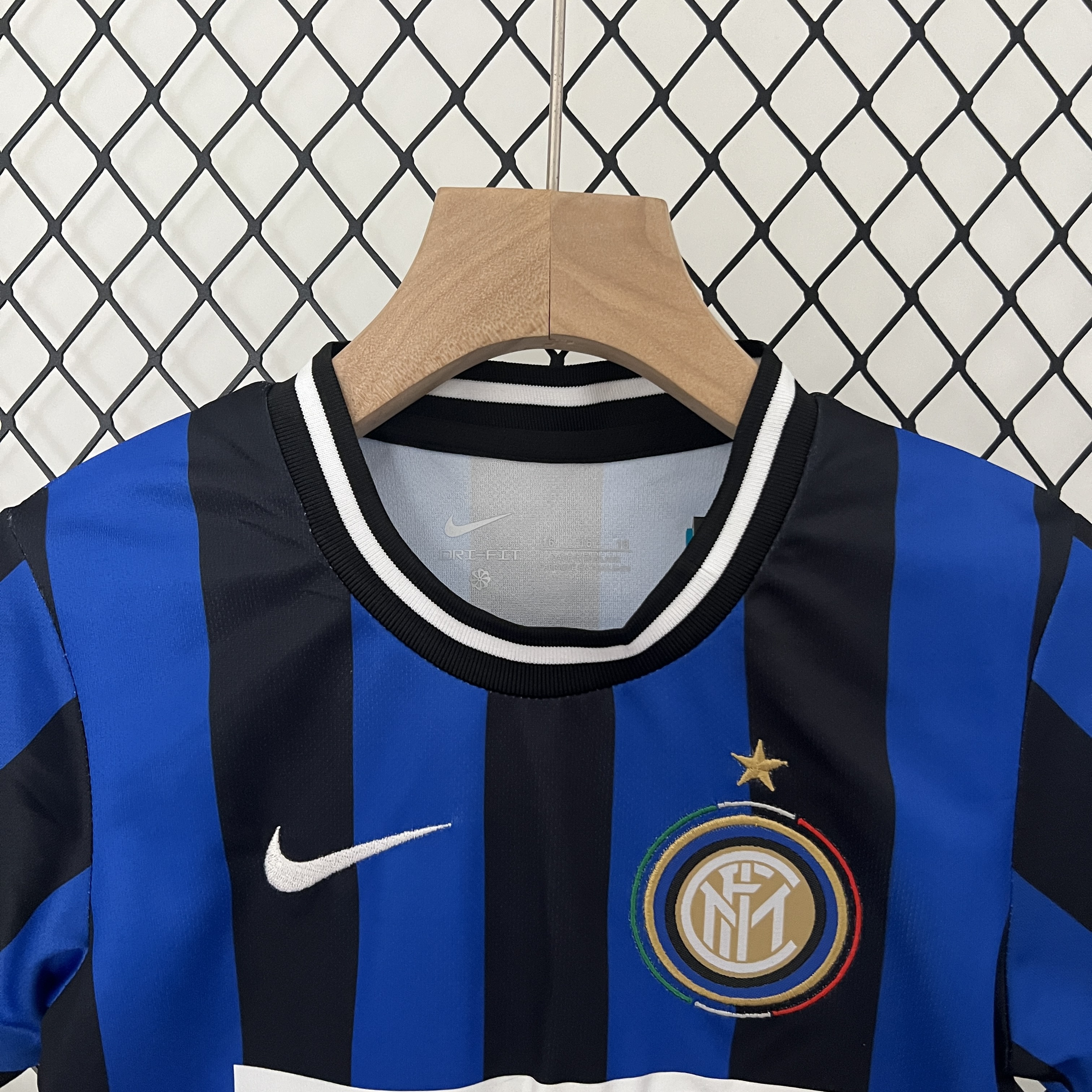 AlphaJersey-Retro Inter Milan 09-10 Home Stadium Kids Kit