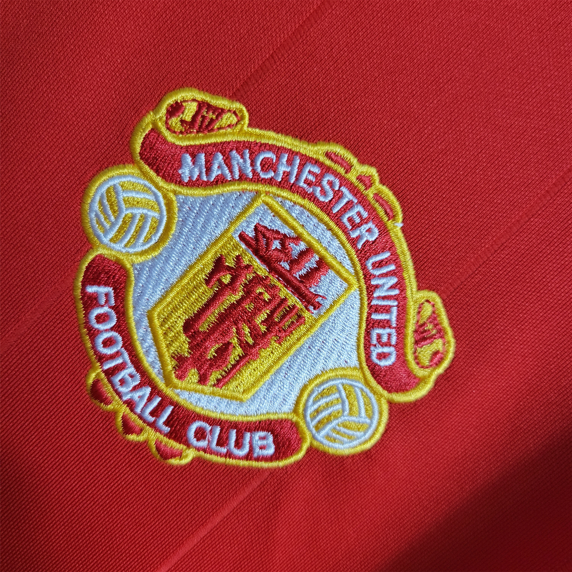 AlphaJersey-Retro Manchester United 83-84 Home Stadium Jersey
