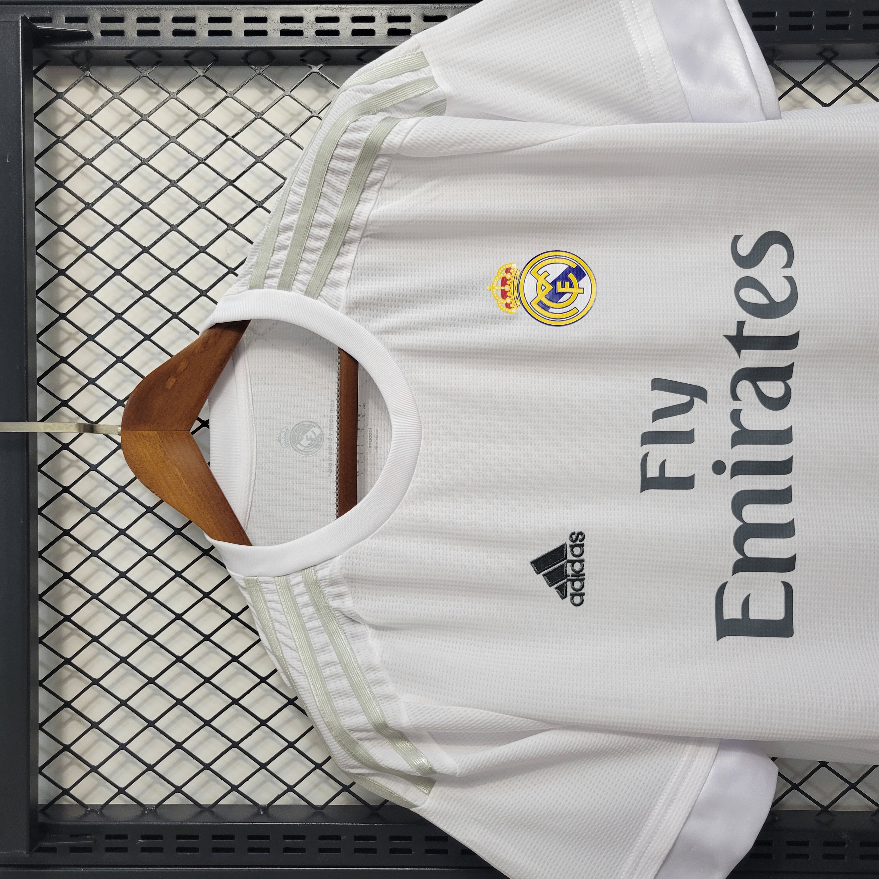 AlphaJersey-Retro Real Madrid 15-16 Home Stadium Jersey