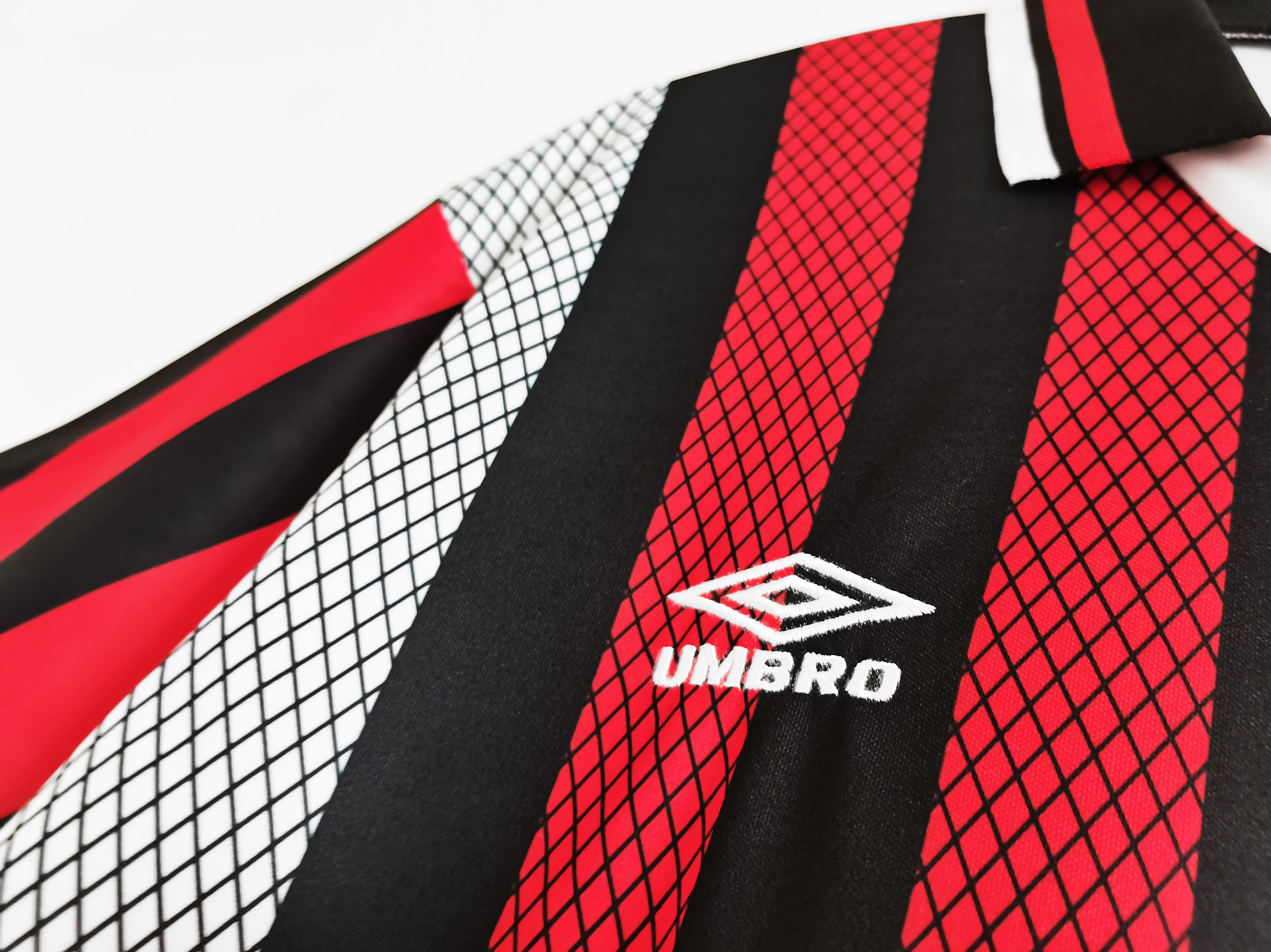 AlphaJersey-Retro Manchester City 1994-96 Away Stadium Jersey
