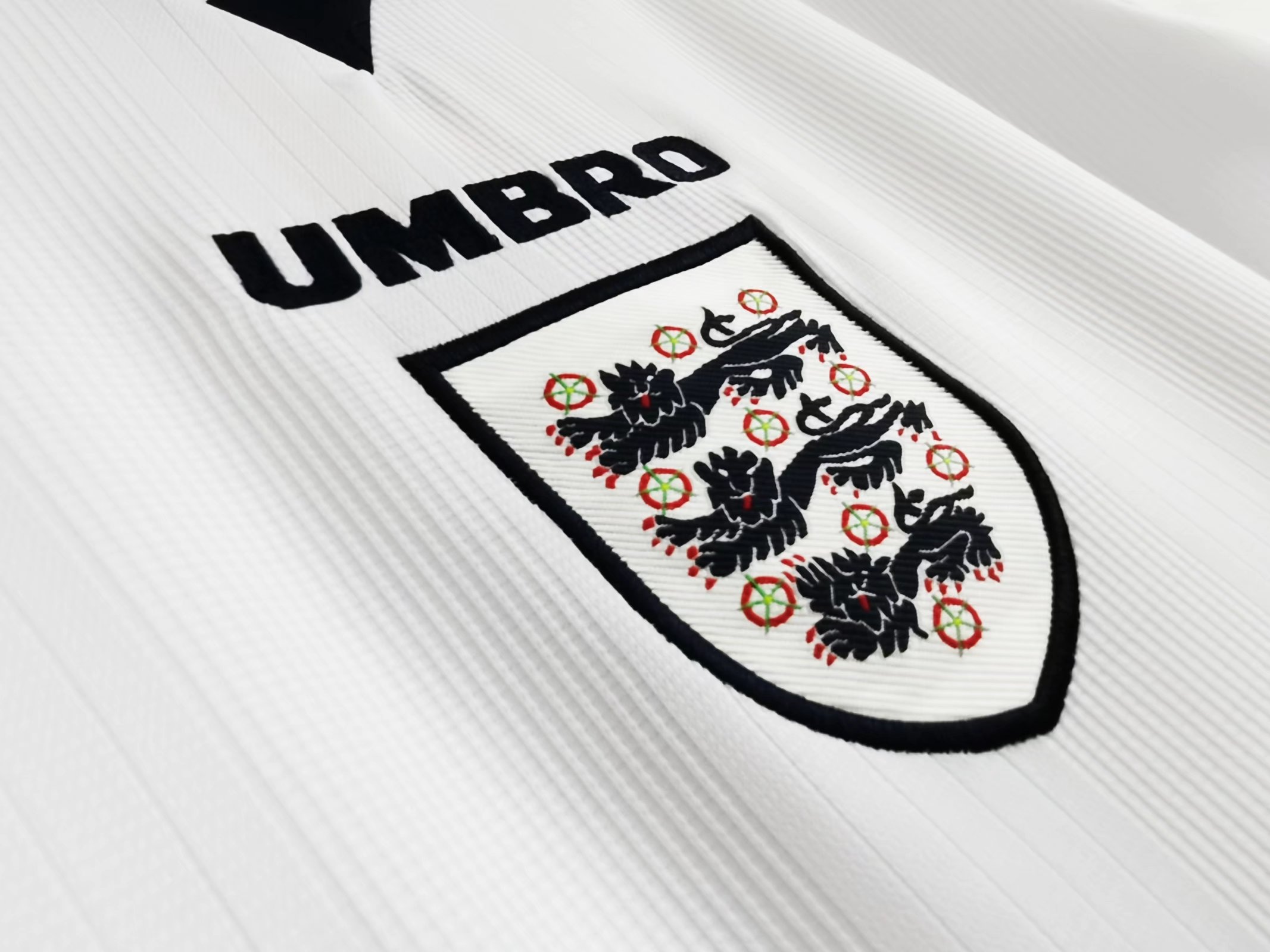AlphaJersey-Retro England 1996 Home Stadium Jersey