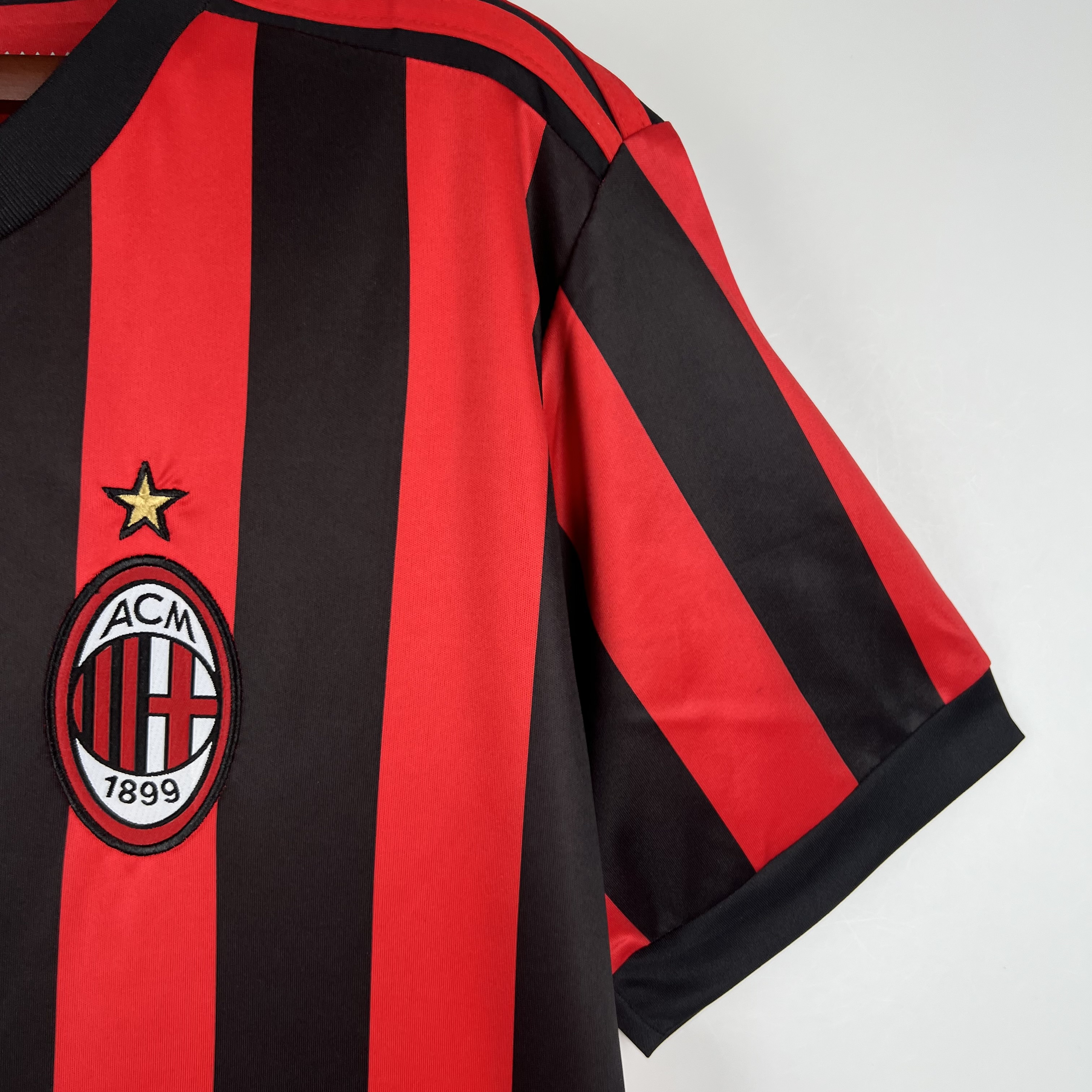AlphaJersey-Retro AC Milan 2017-18 Home Stadium Jersey