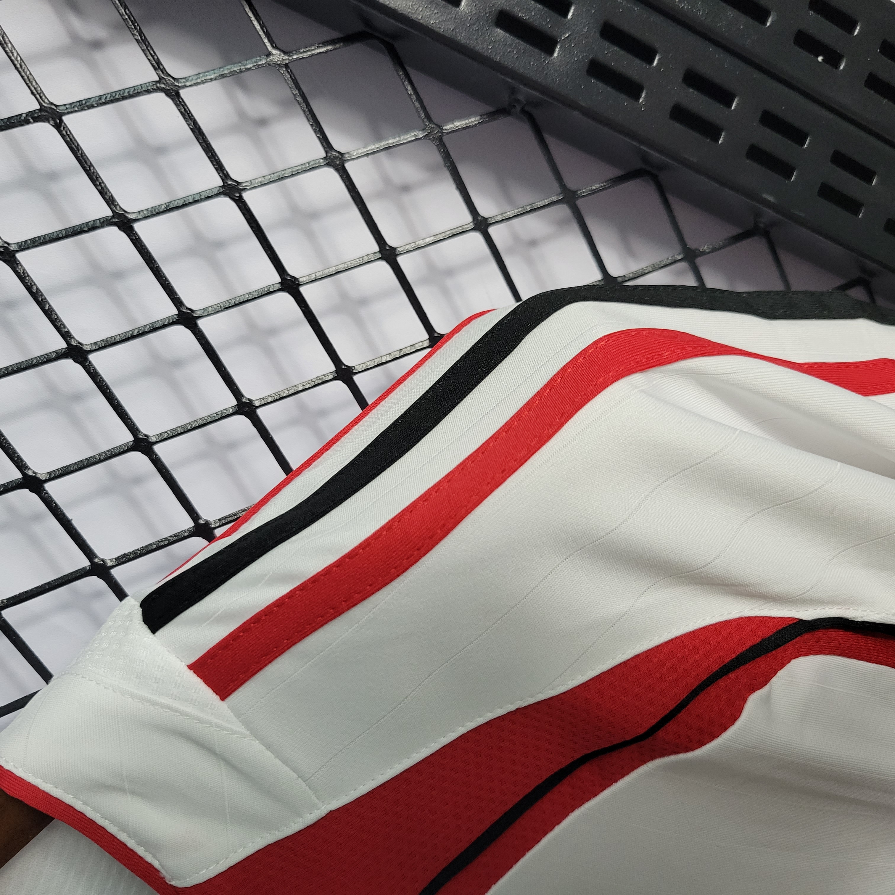 AlphaJersey-Retro AC Milan 06-07 Away Stadium Jersey - Champions League Final