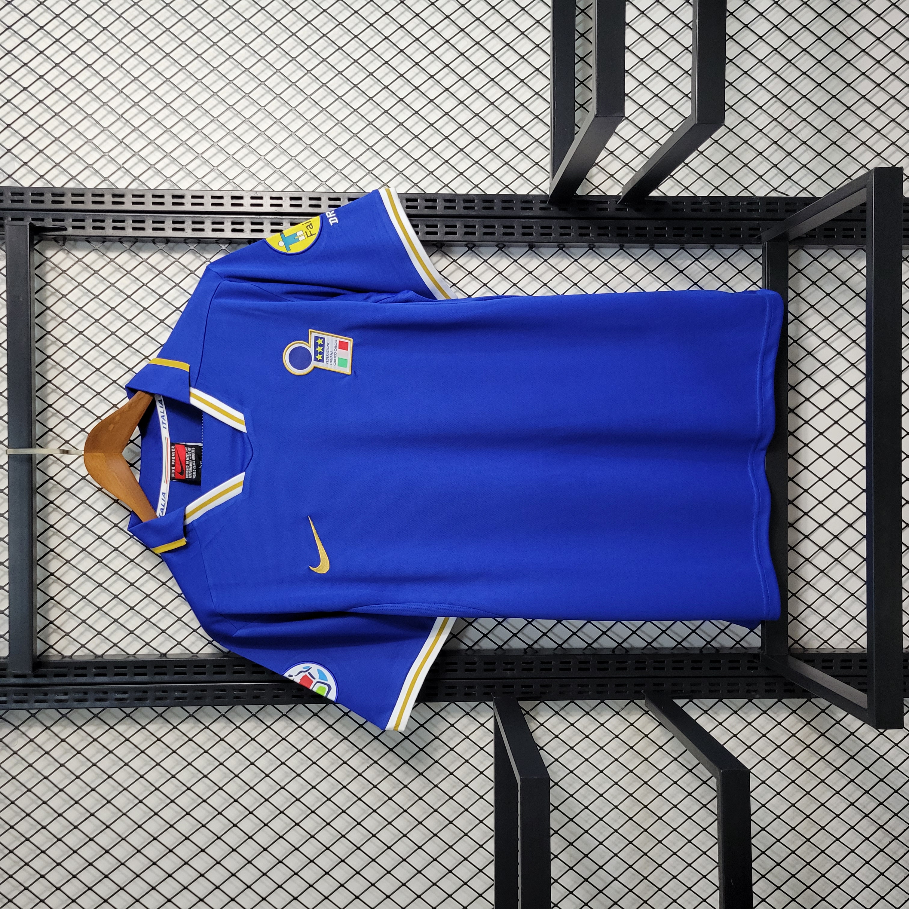 AlphaJersey-Retro Italy 1996 Home Stadium Jersey