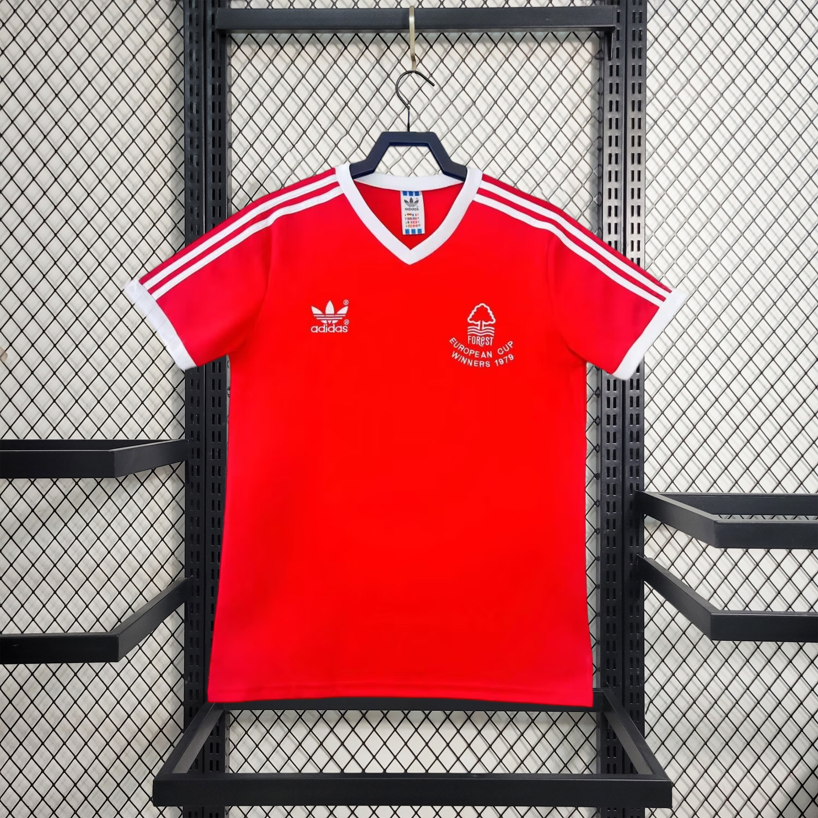 AlphaJersey-Retro Nottingham Forest 1977-80 Home Jersey