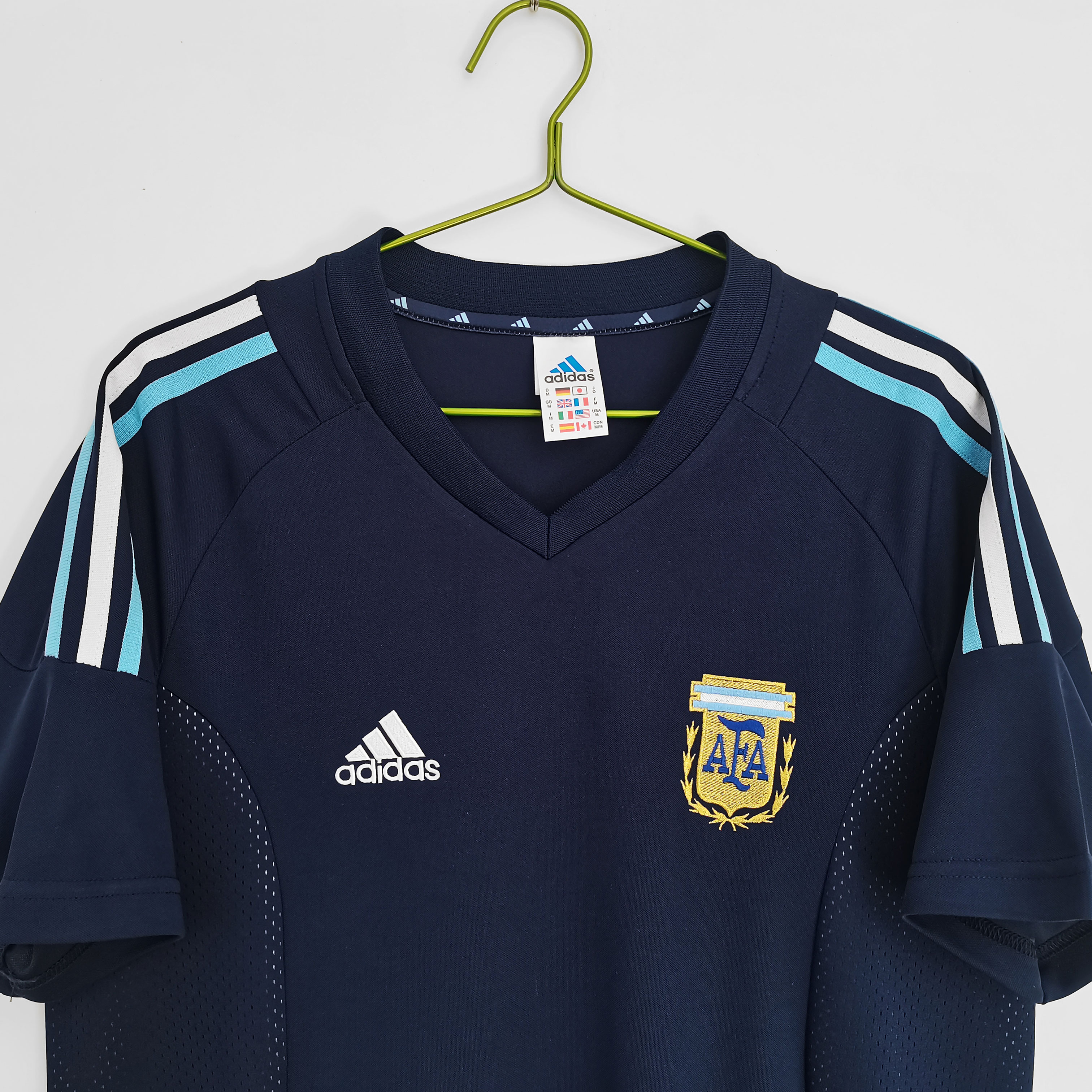 AlphaJersey-Retro Argentina 2002 Away Stadium Jersey