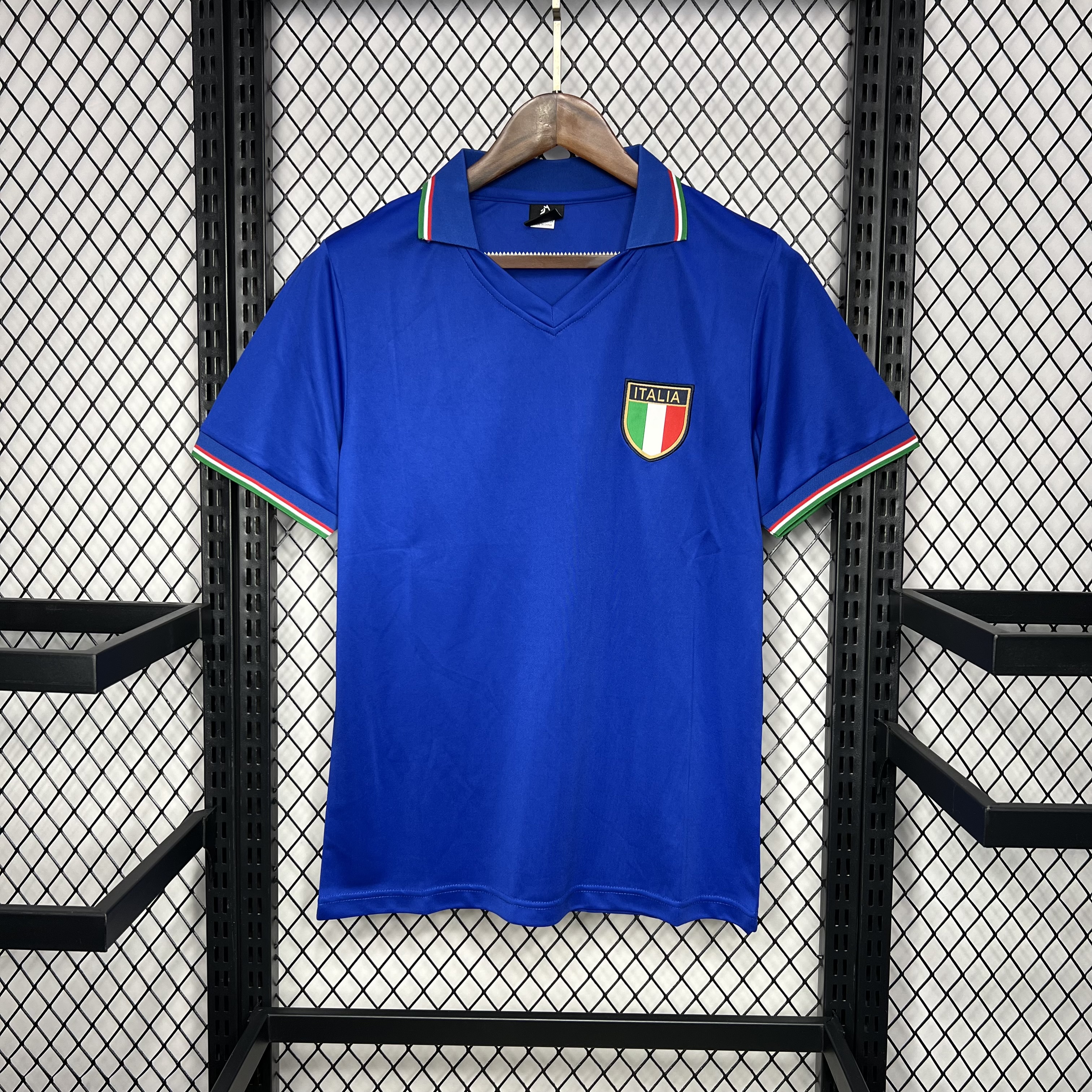 AlphaJersey-Retro Italy 1982 Home Stadium Jersey