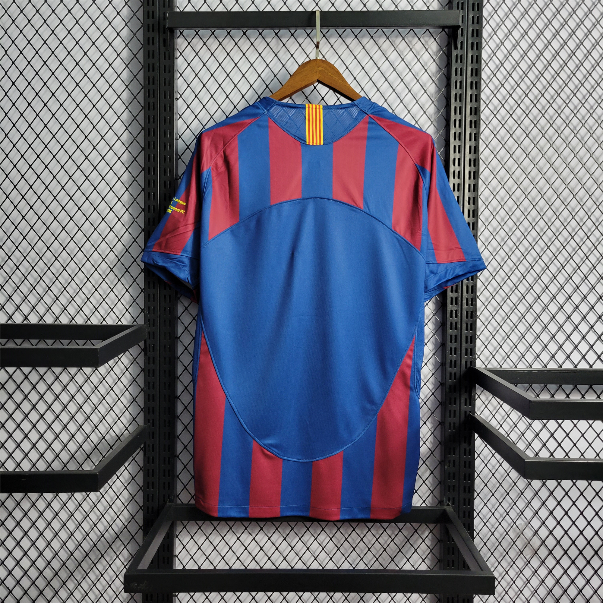 AlphaJersey-Retro Barcelona 05-06 Home Stadium Jersey - UEFA Champions League Final