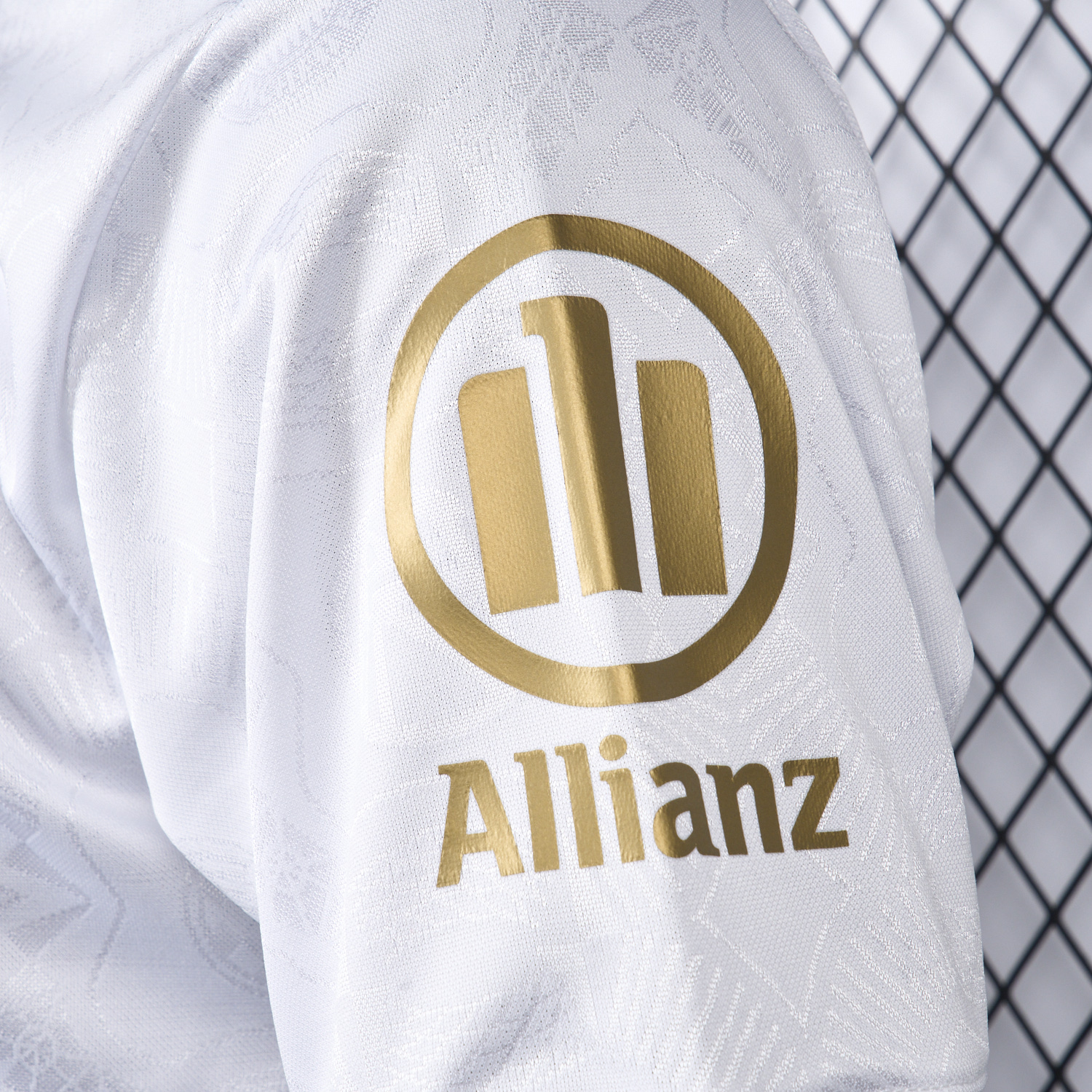 AlphaJersey-Bayern Munich 2025 White 125th Anniversary Jersey - Player Version