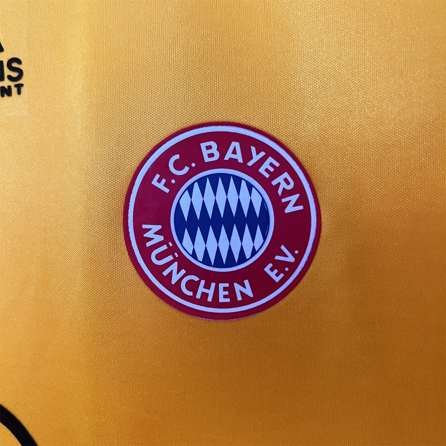 AlphaJersey-Retro Bayern Munich 1993-95 Away Jersey