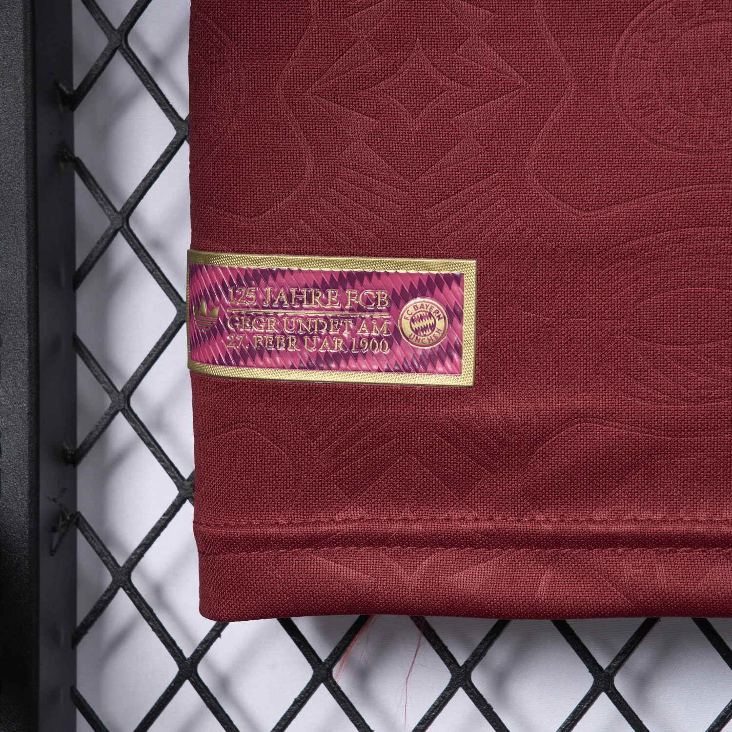 AlphaJersey-Bayern Munich 2025 Red 125th Anniversary Jersey - Fans Version