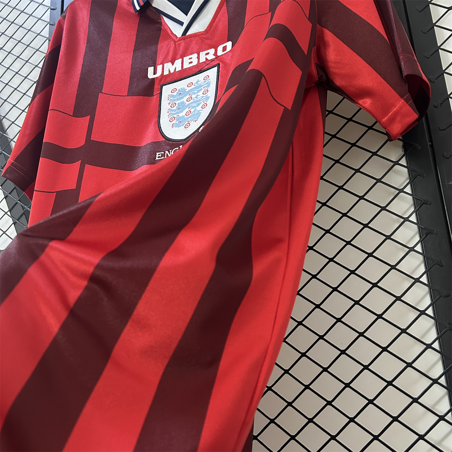 AlphaJersey-Retro England 1998 Away Jersey