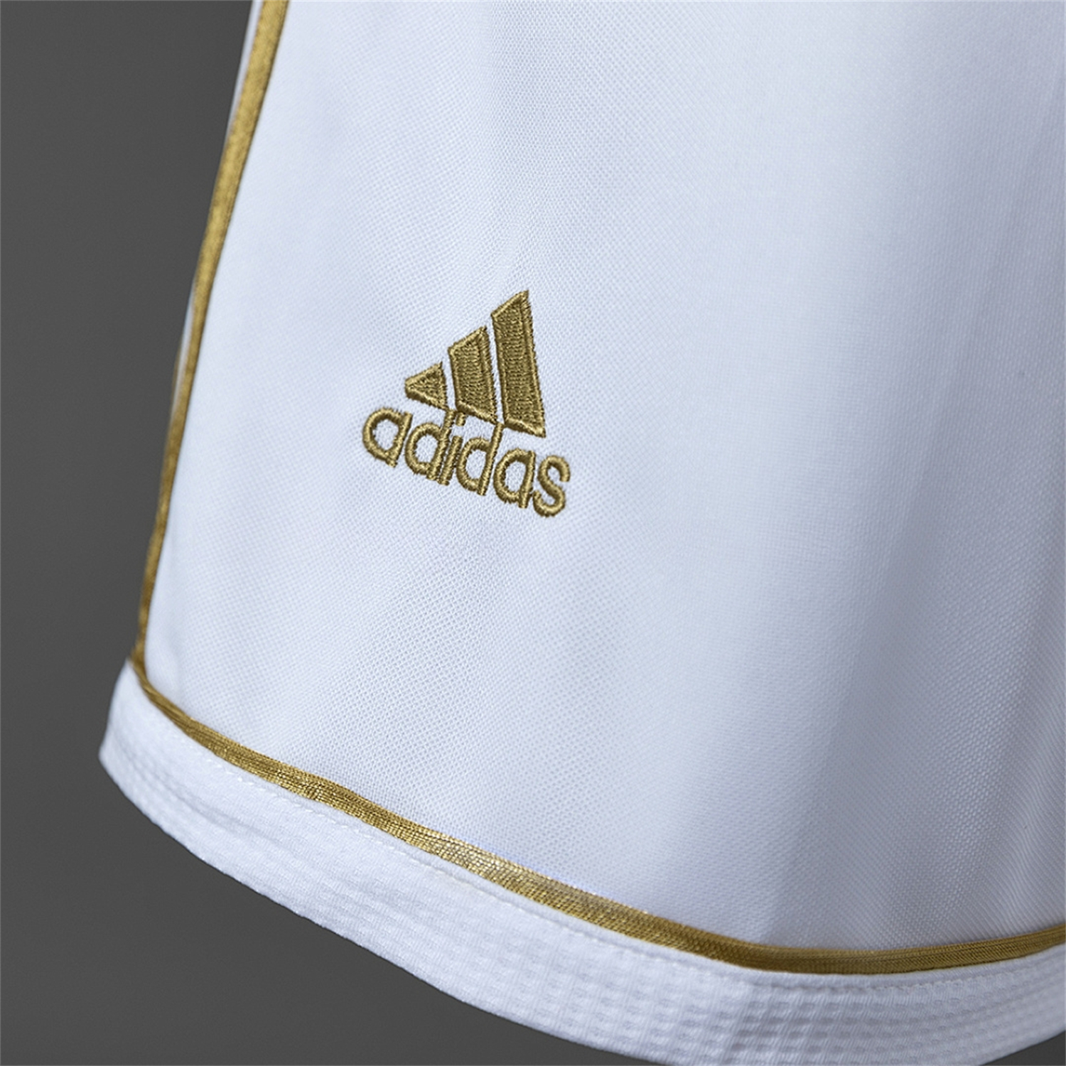 AlphaJersey-Retro Real Madrid 2011-12 Home Shorts