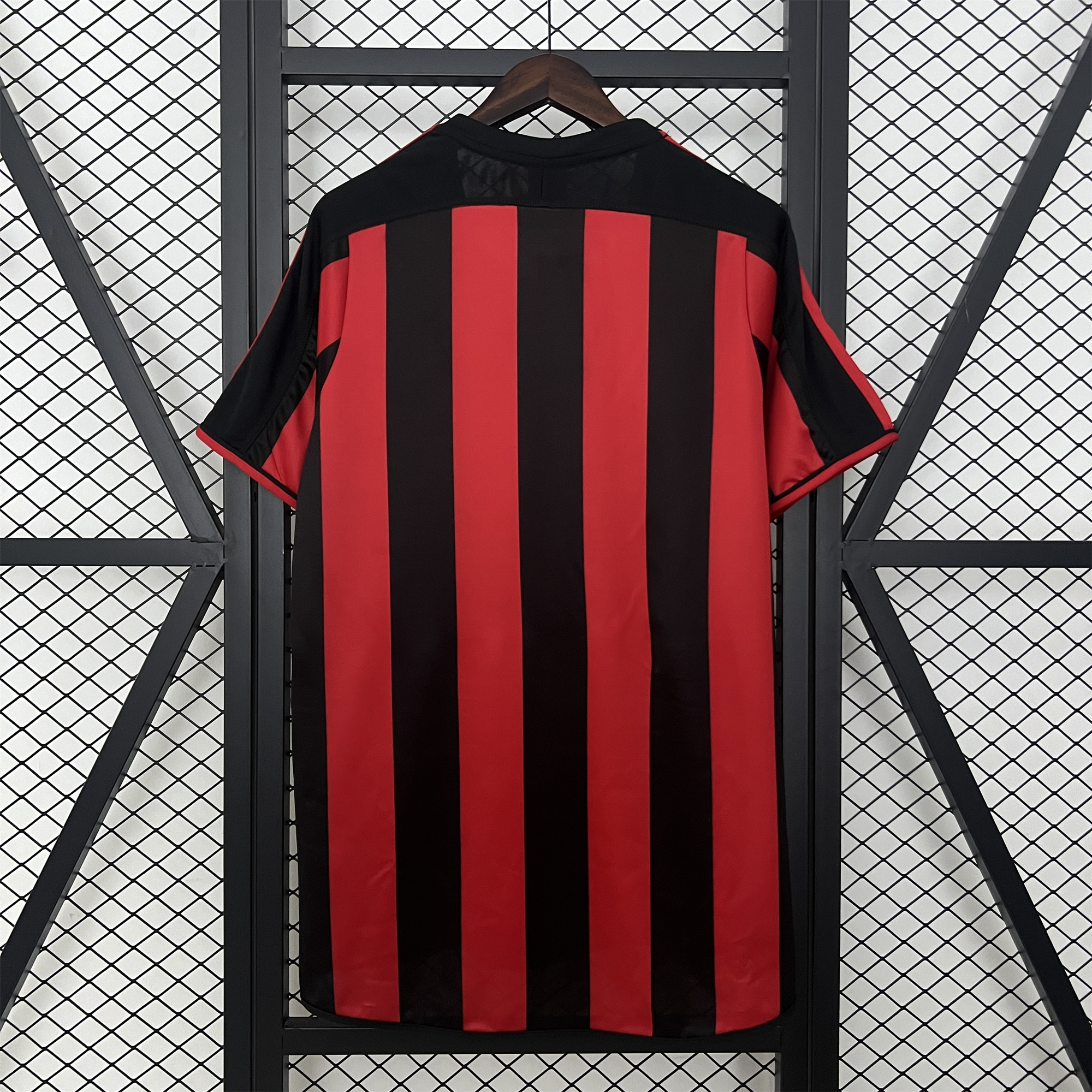 AlphaJersey-Retro AC Milan 2003-04 Home Jersey
