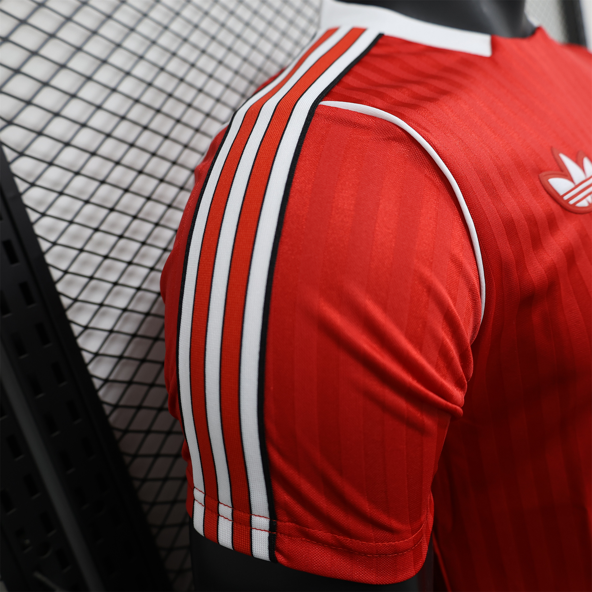 AlphaJersey-Manchester United 2025 Red Icon Retro Jersey - Player Version