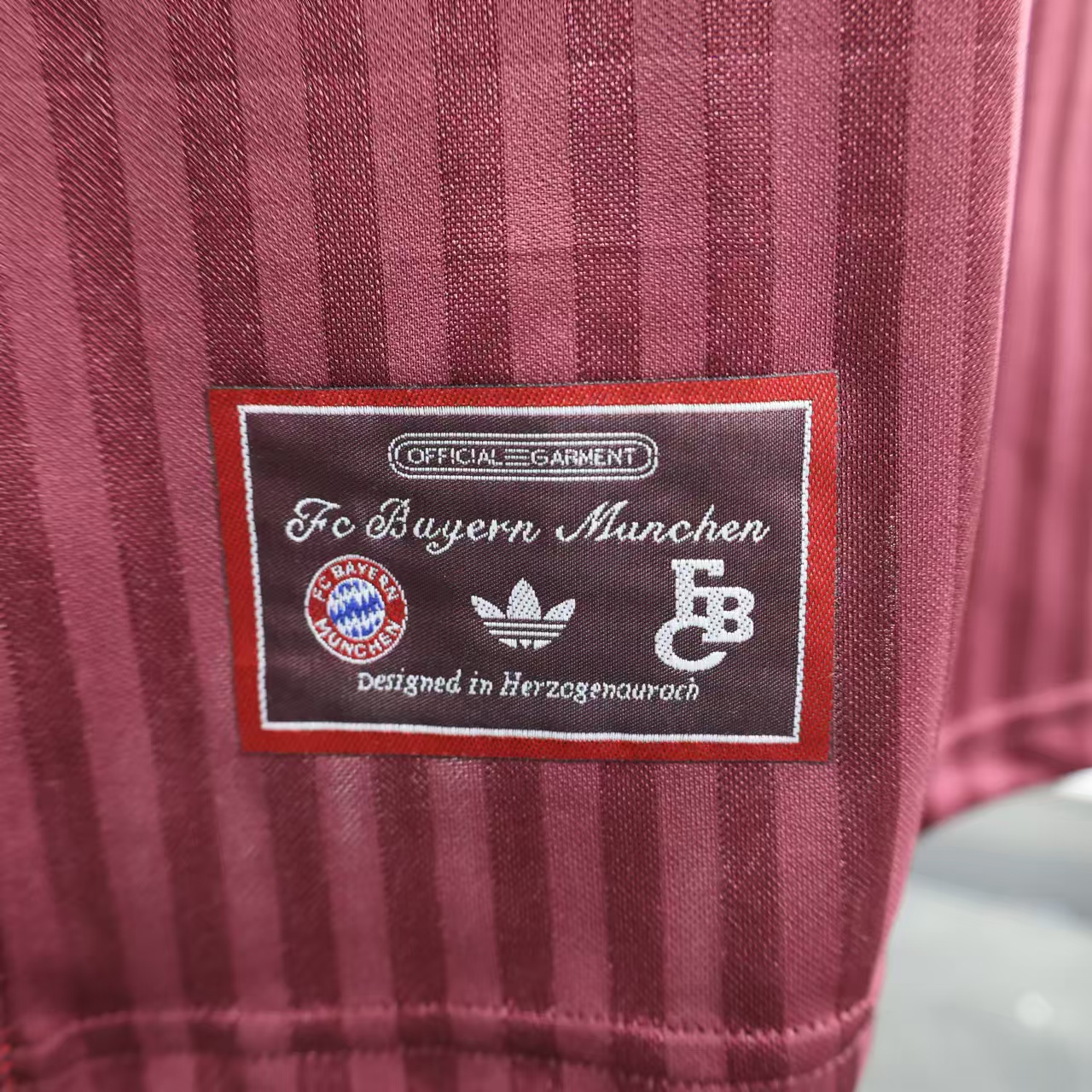 AlphaJersey-Bayern Munich 2025 Red Icon Retro Jersey - Player Version