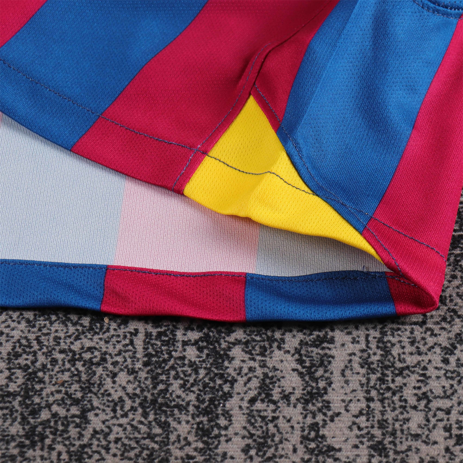 AlphaJersey-Retro Barcelona 2005-06 Home Stadium Kids Kit - Champions League Version