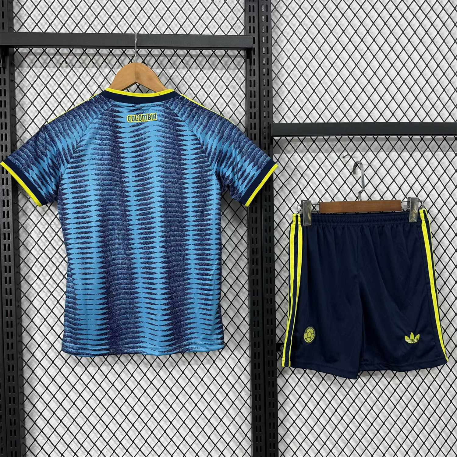 AlphaJersey-Colombia 2026 Away Kids Kit