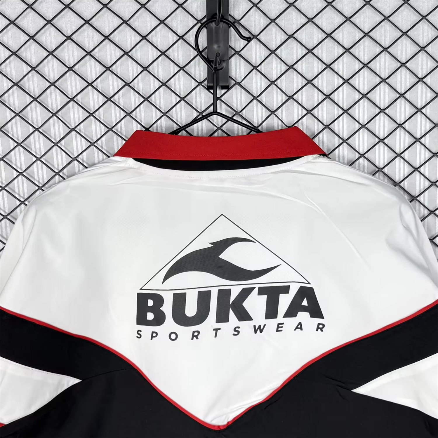 AlphaJersey-Retro Sevilla 1992-93 Home Windbreaker Jacket - Black And Red