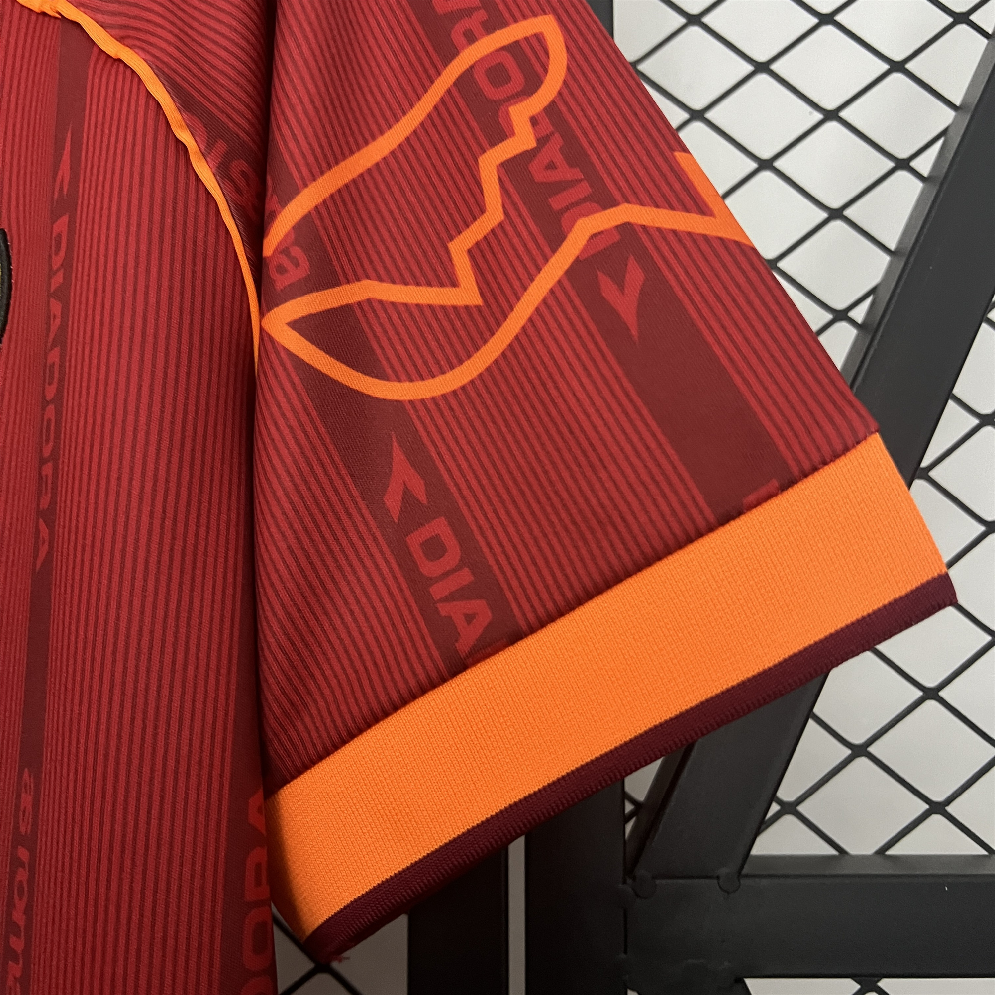 AlphaJersey-Retro Roma 1999-00 Home Jersey
