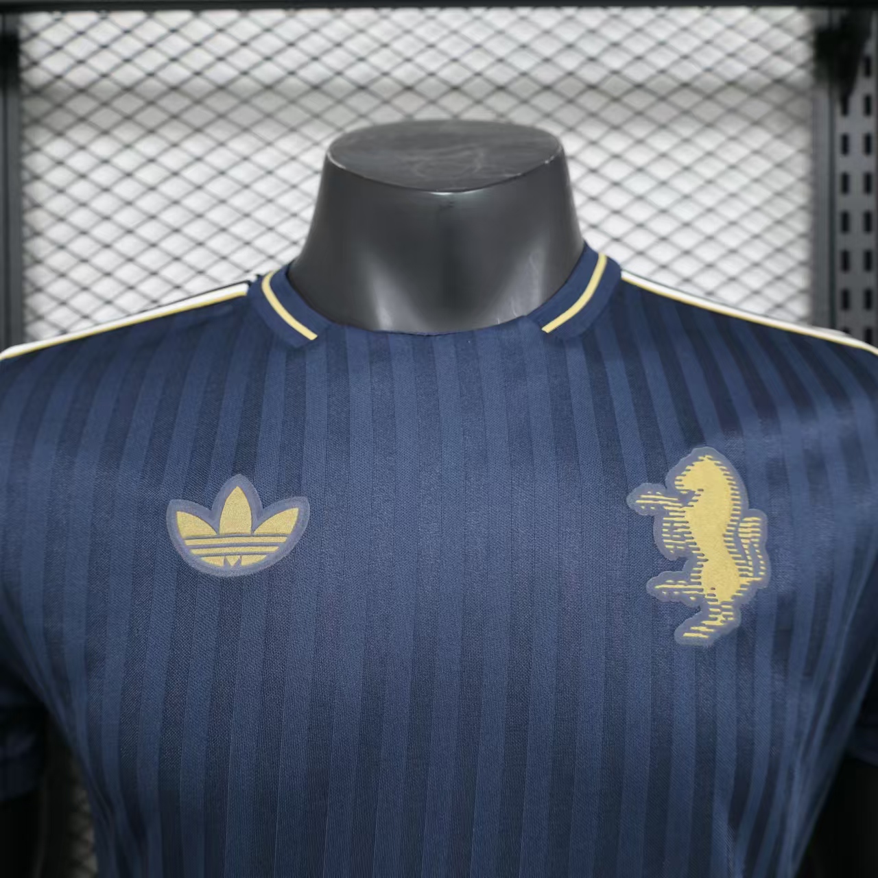 AlphaJersey-Juventus 2025 Royal Blue Icon Retro Jersey - Player Version